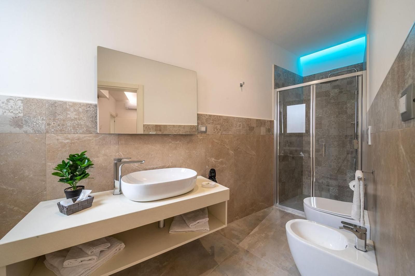 Aurosa Vacanze Deluxe Double Room with Bath