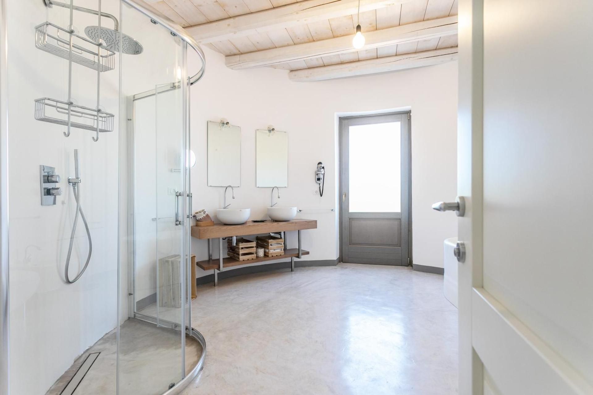 Palummare - Agri Hotel Relais Suite with Spa Access 3