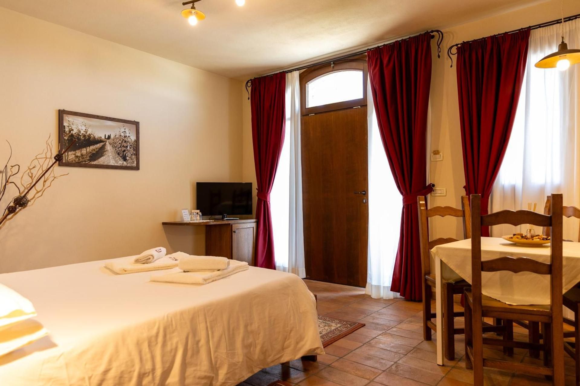 Quadruple Room with Private Bathroom