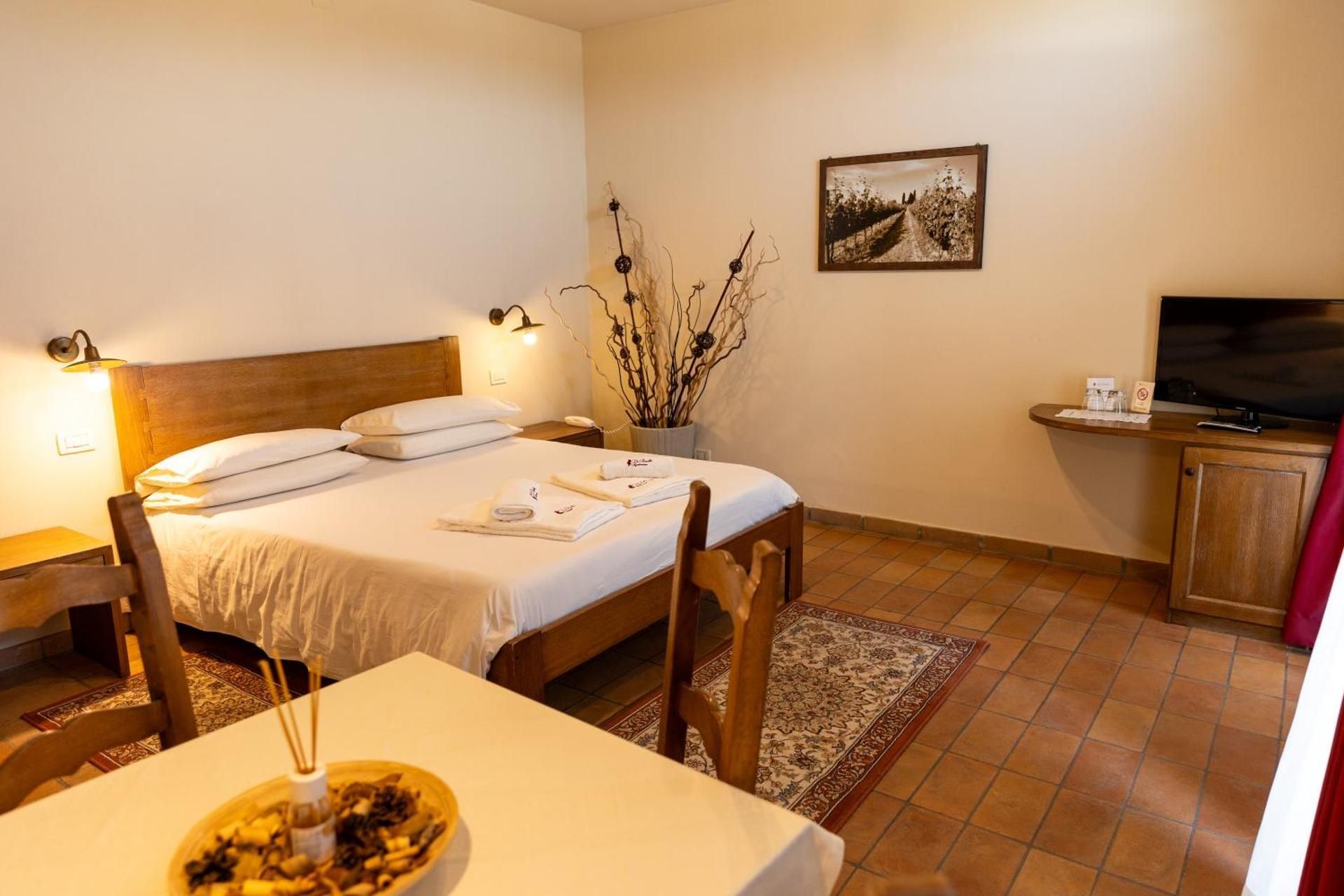 Quadruple Room with Private Bathroom