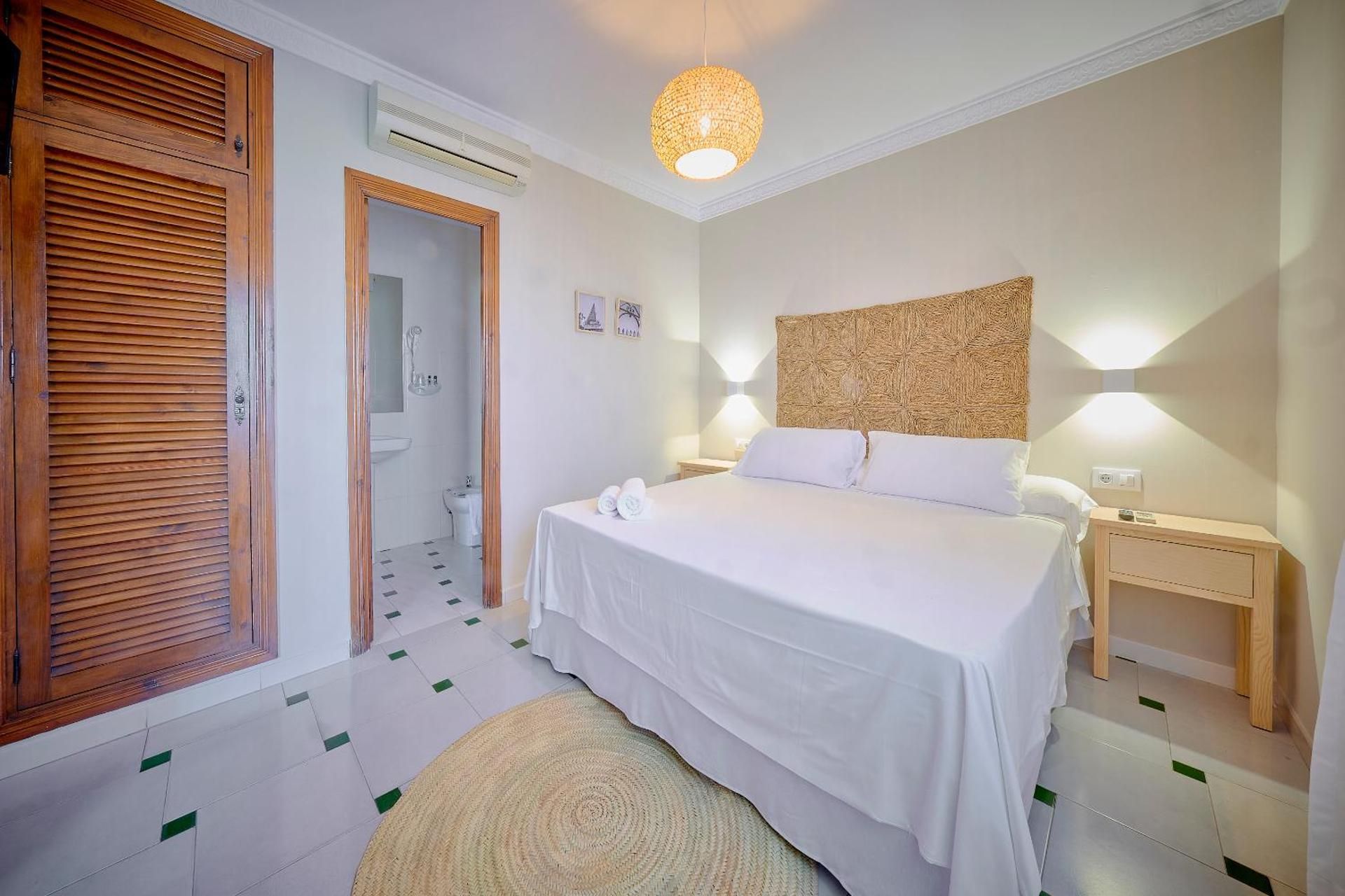 Suite with Mountain View