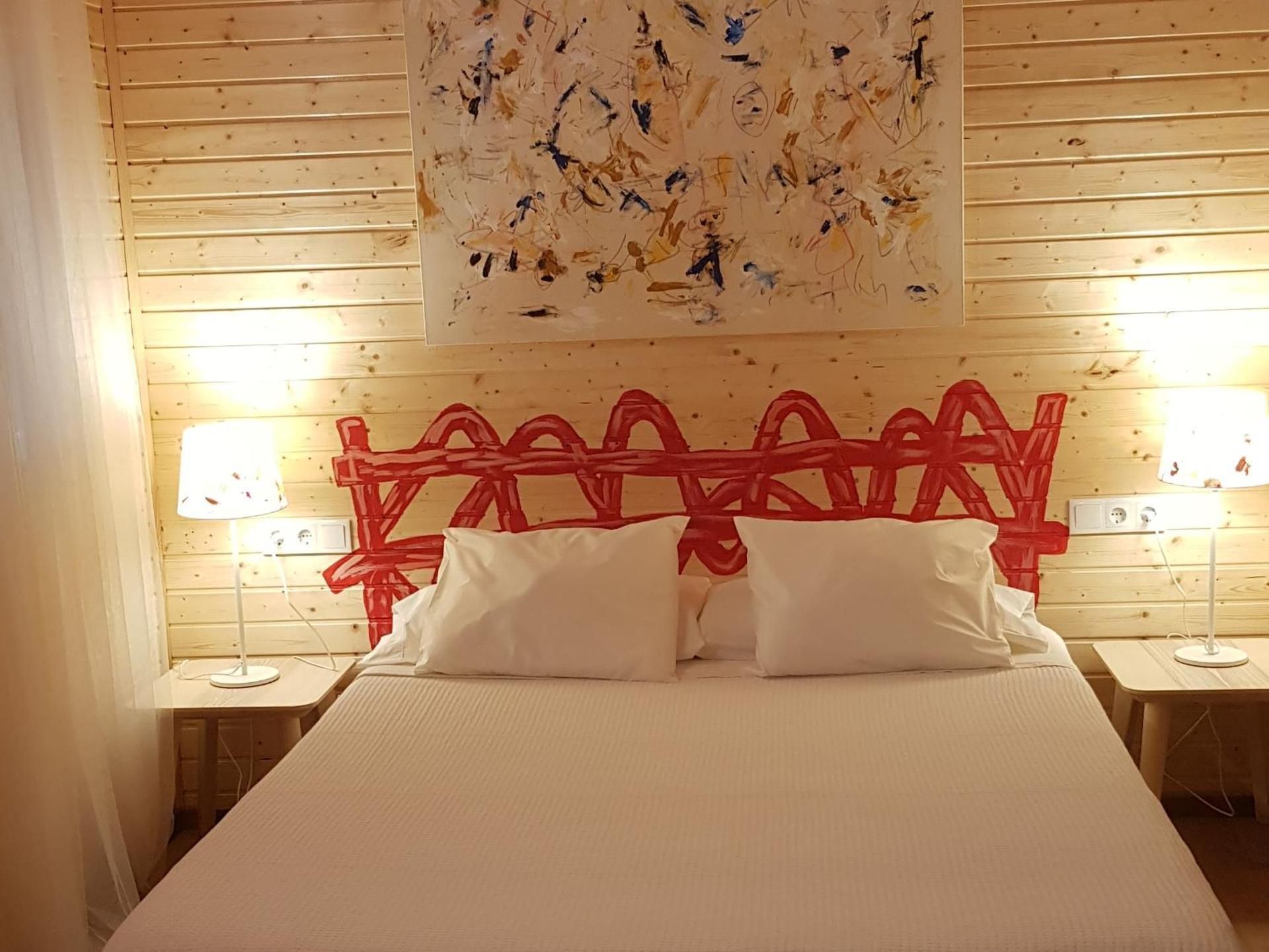 Deluxe Queen Room