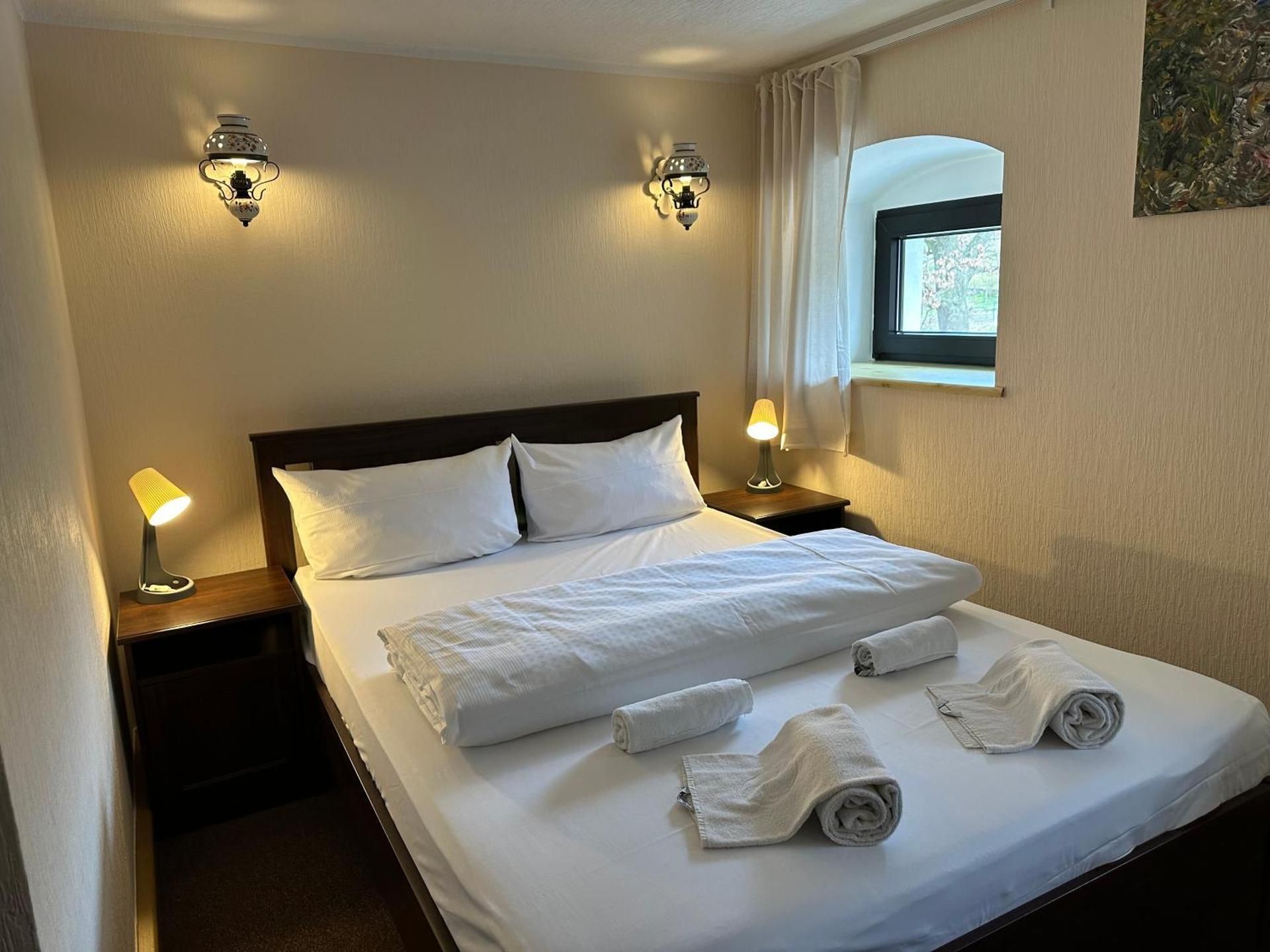 Twin Room with Private Bathroom