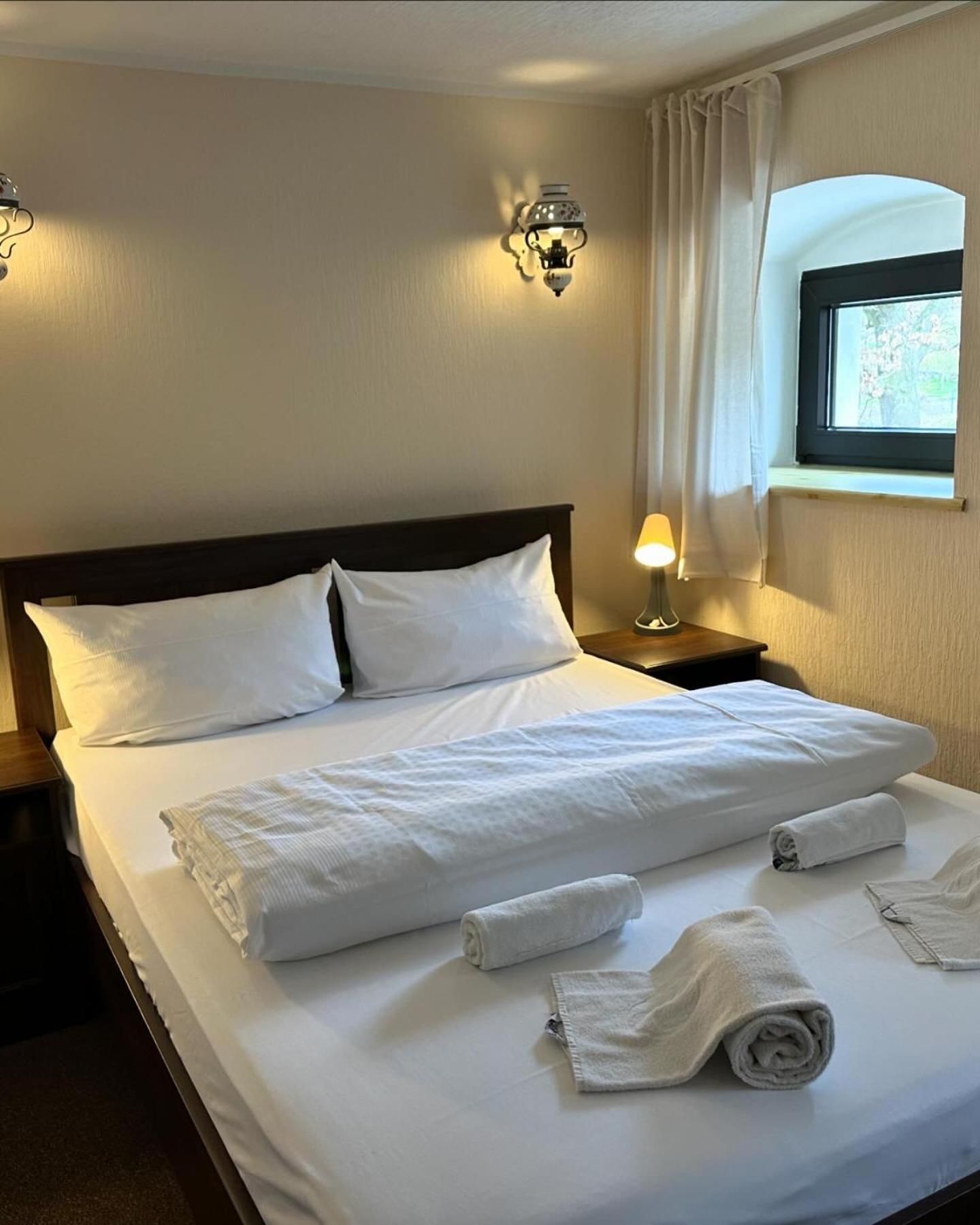 Twin Room with Private Bathroom