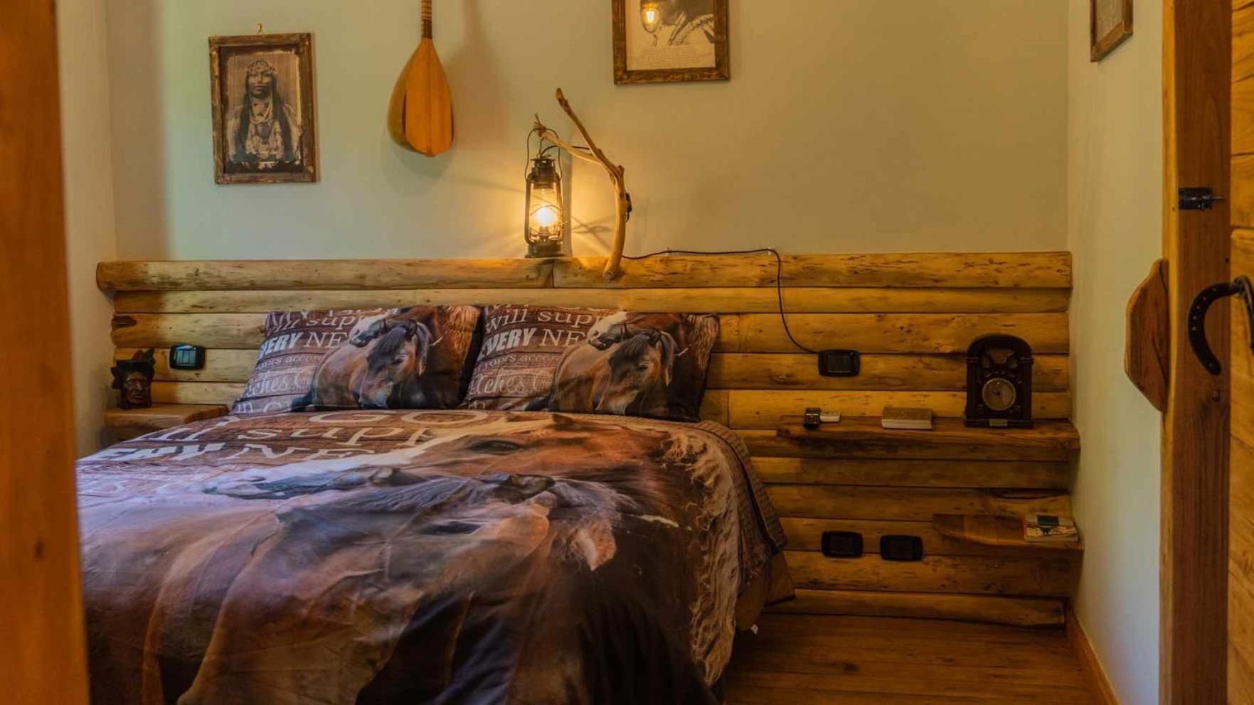 Quadruple Room with Private Bathroom