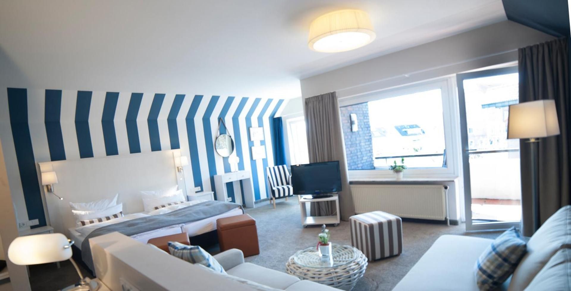 Hotel Regina Maris Deluxe Double Room with Balcony 2