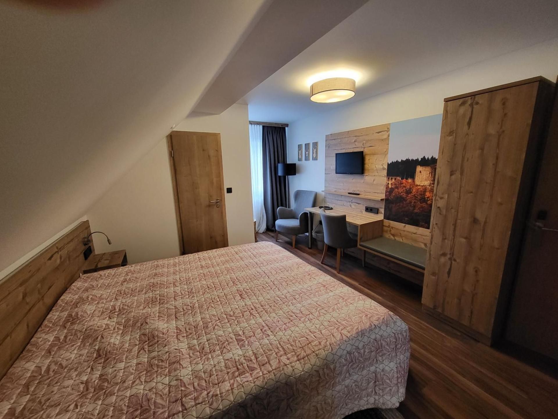 Double Room with Private Bathroom