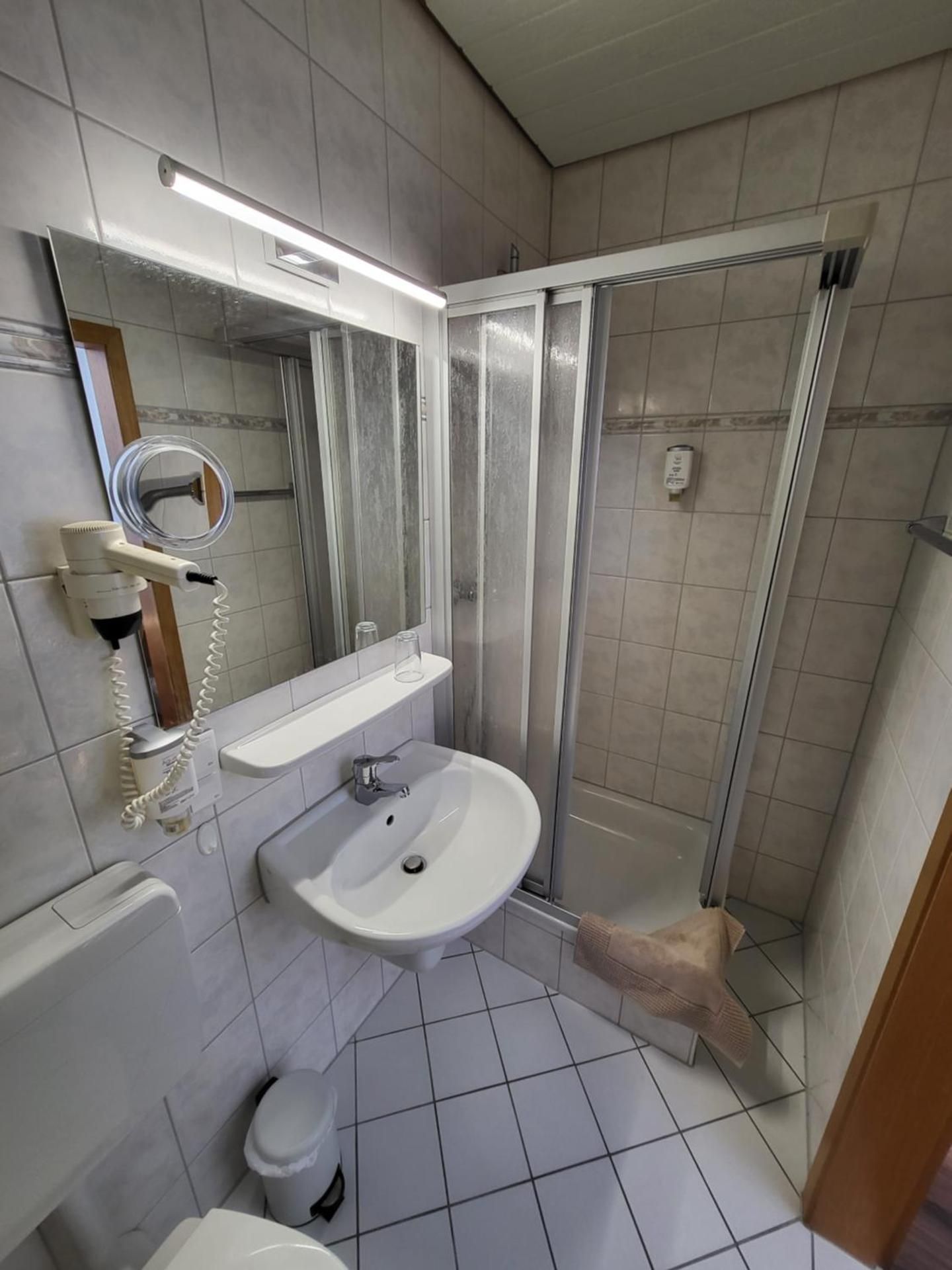Single Room With Private Bathroom