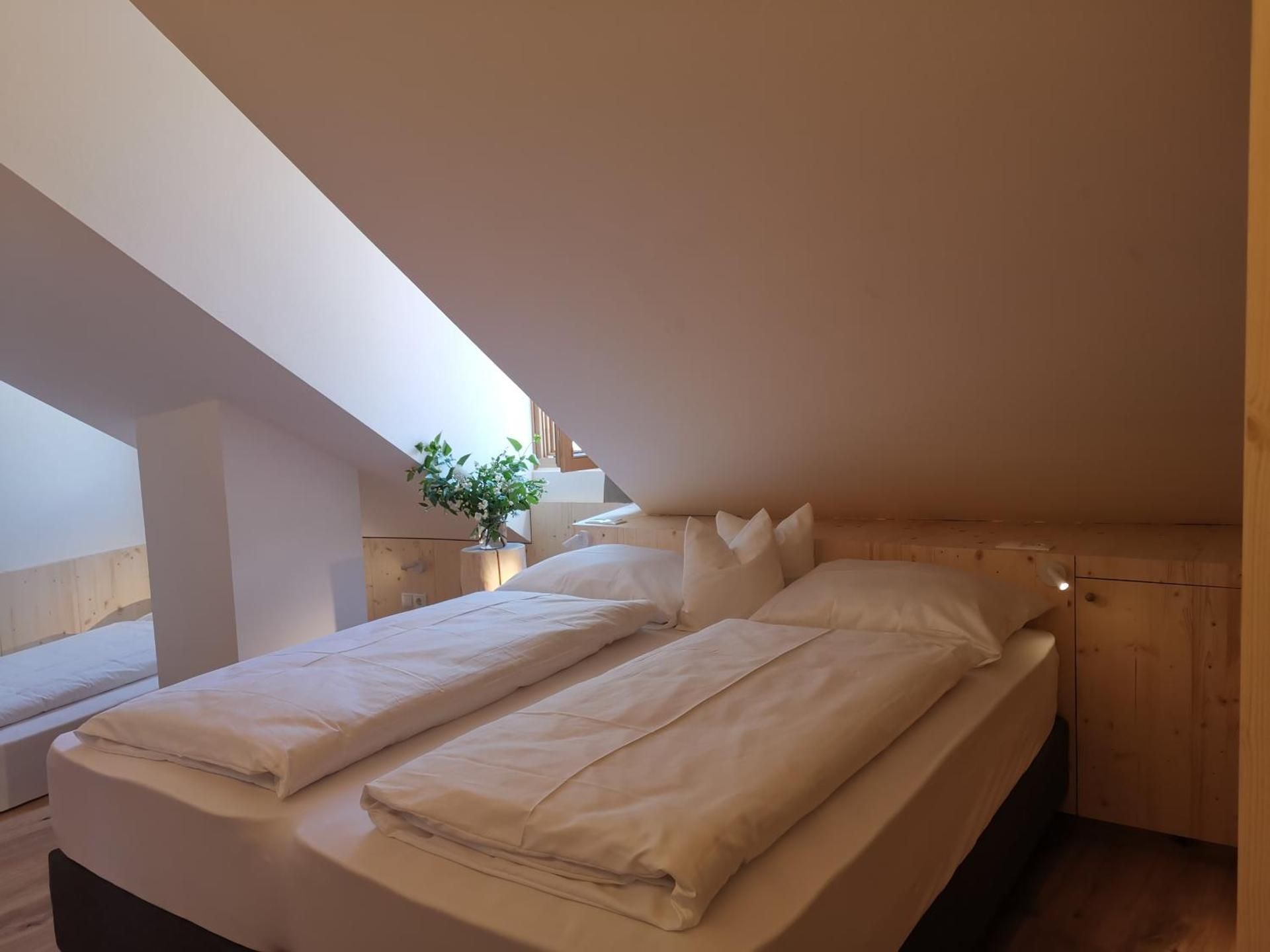 One-Bedroom Apartment with View