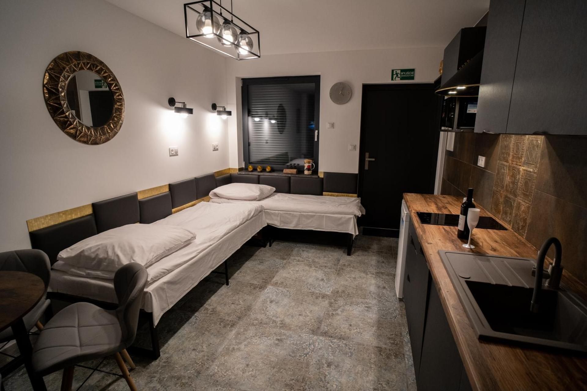 One-Bedroom Deluxe Apartment