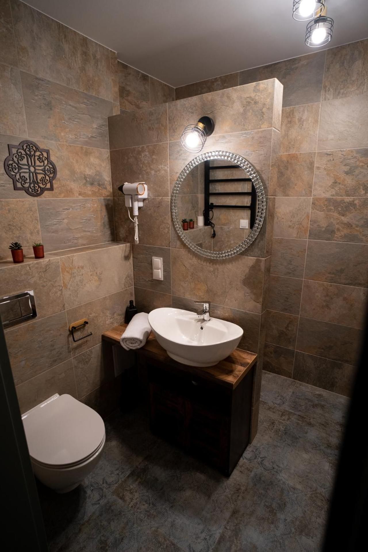 Two-Bedroom Deluxe Apartment