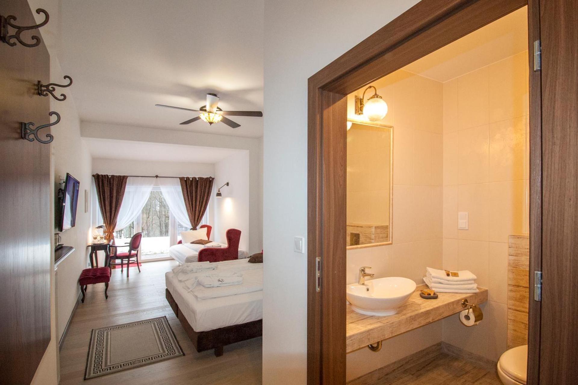 Deluxe Double Room with Extra Bed in Main Manor House