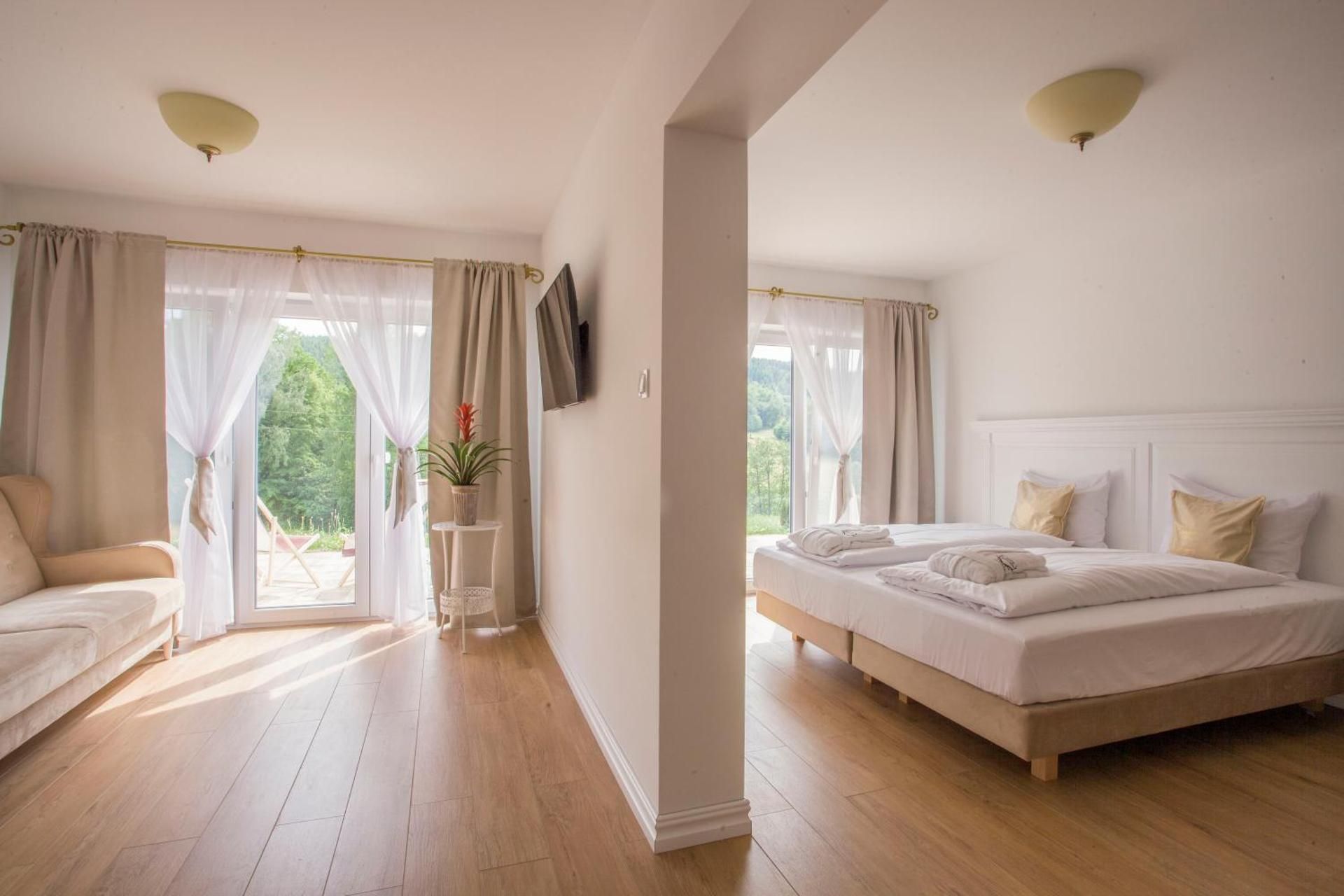 King Studio with Sofa Bed in Small Manor House