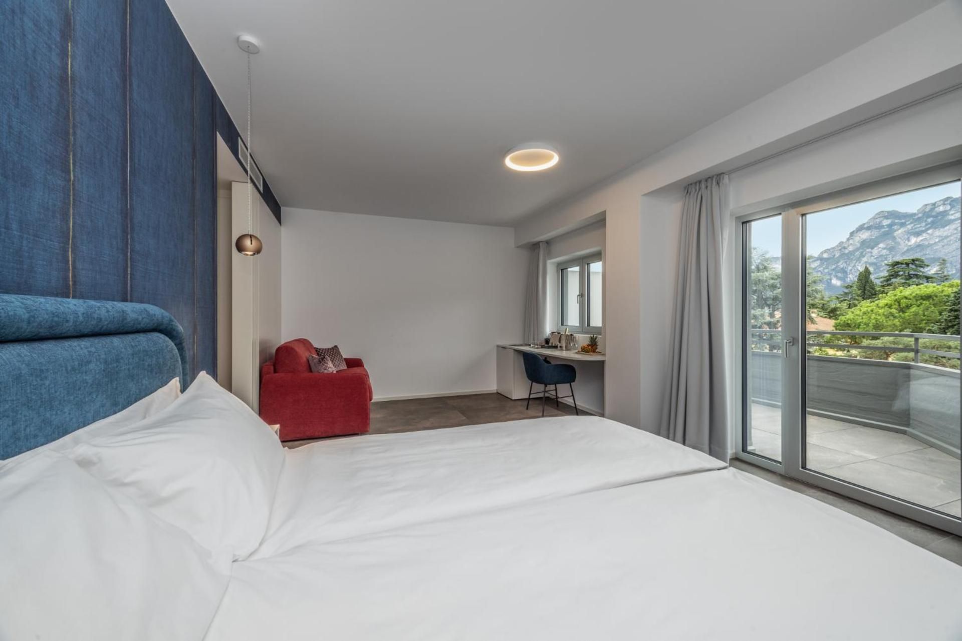 Superior Double or Twin Room with Pool View