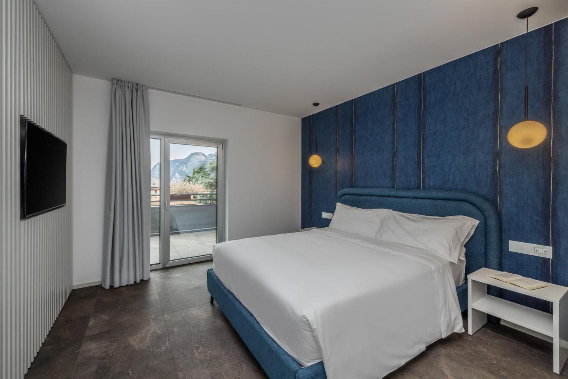 Suite with Pool View