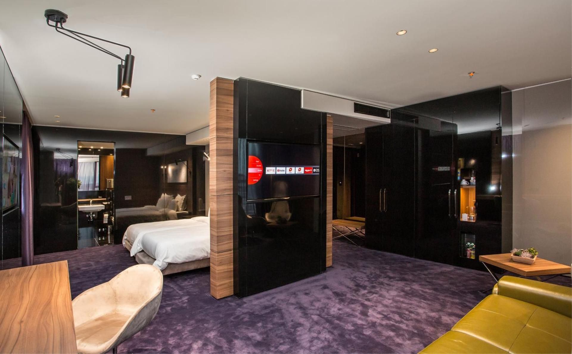 Executive Suite