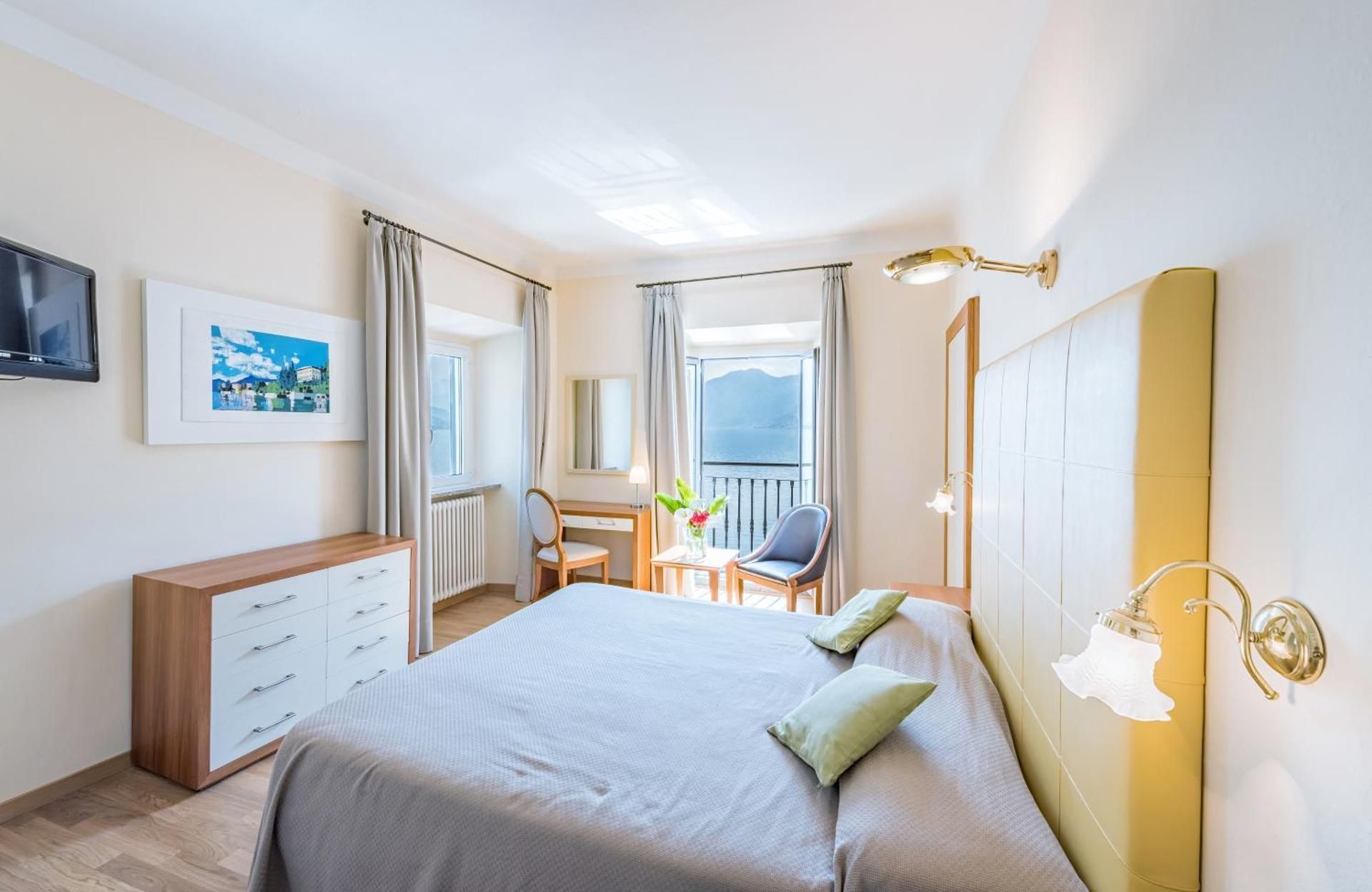 Superior Double Room with Lake View