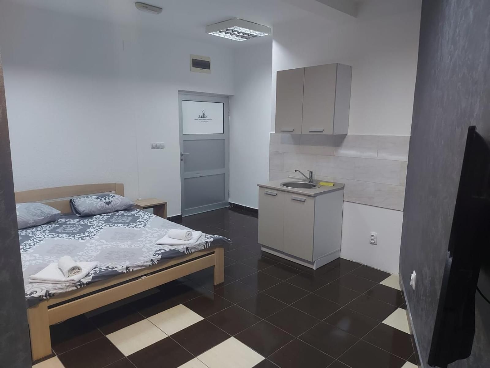 Apartment with City View