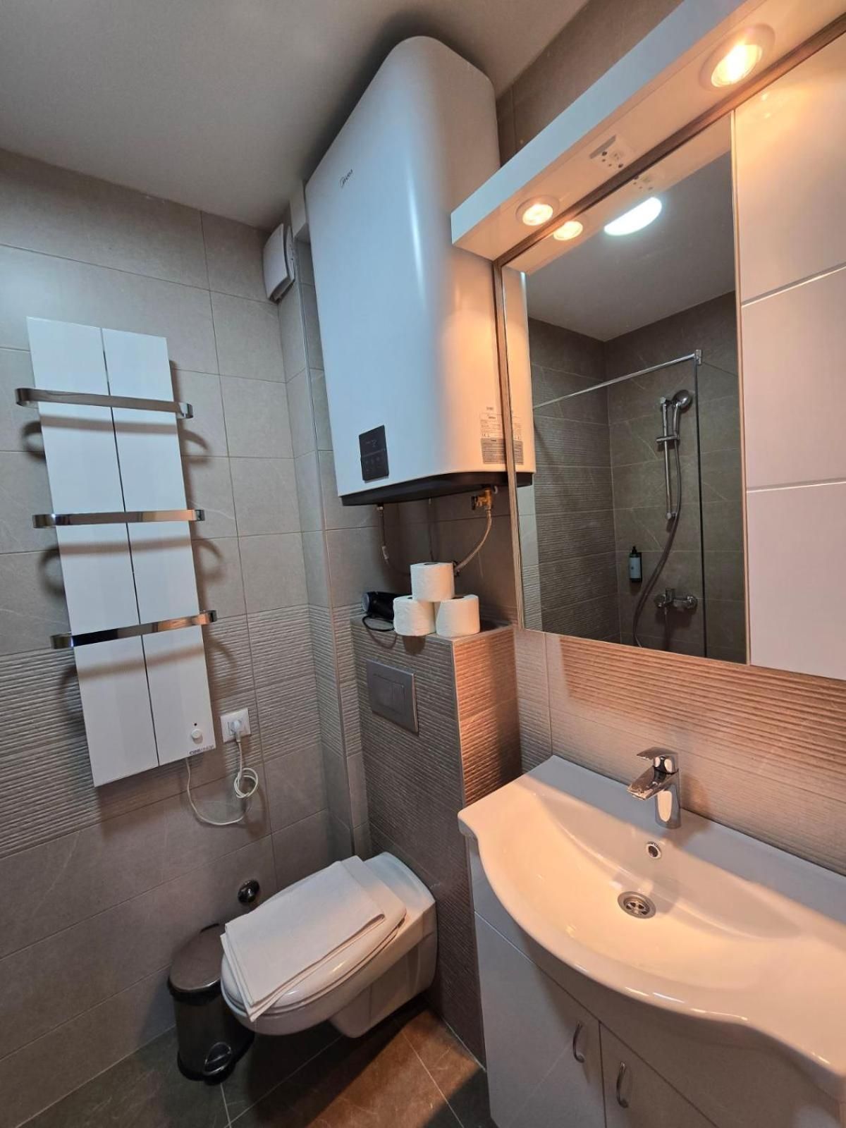 Deluxe Family Suite