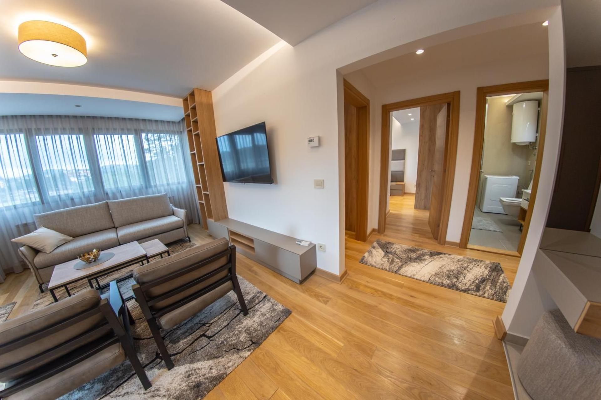Apartment with Garden View