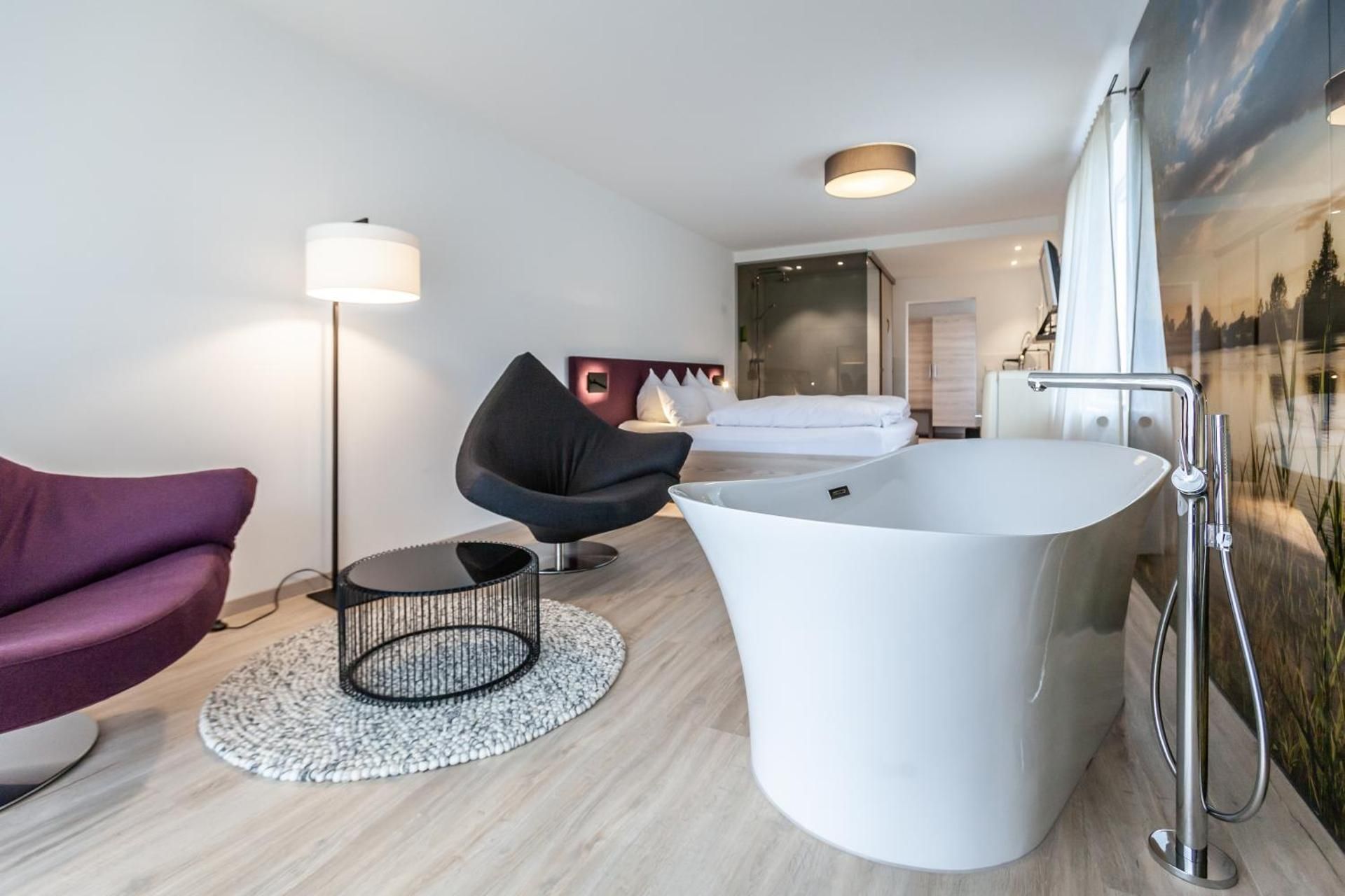 Queen Room with Balcony