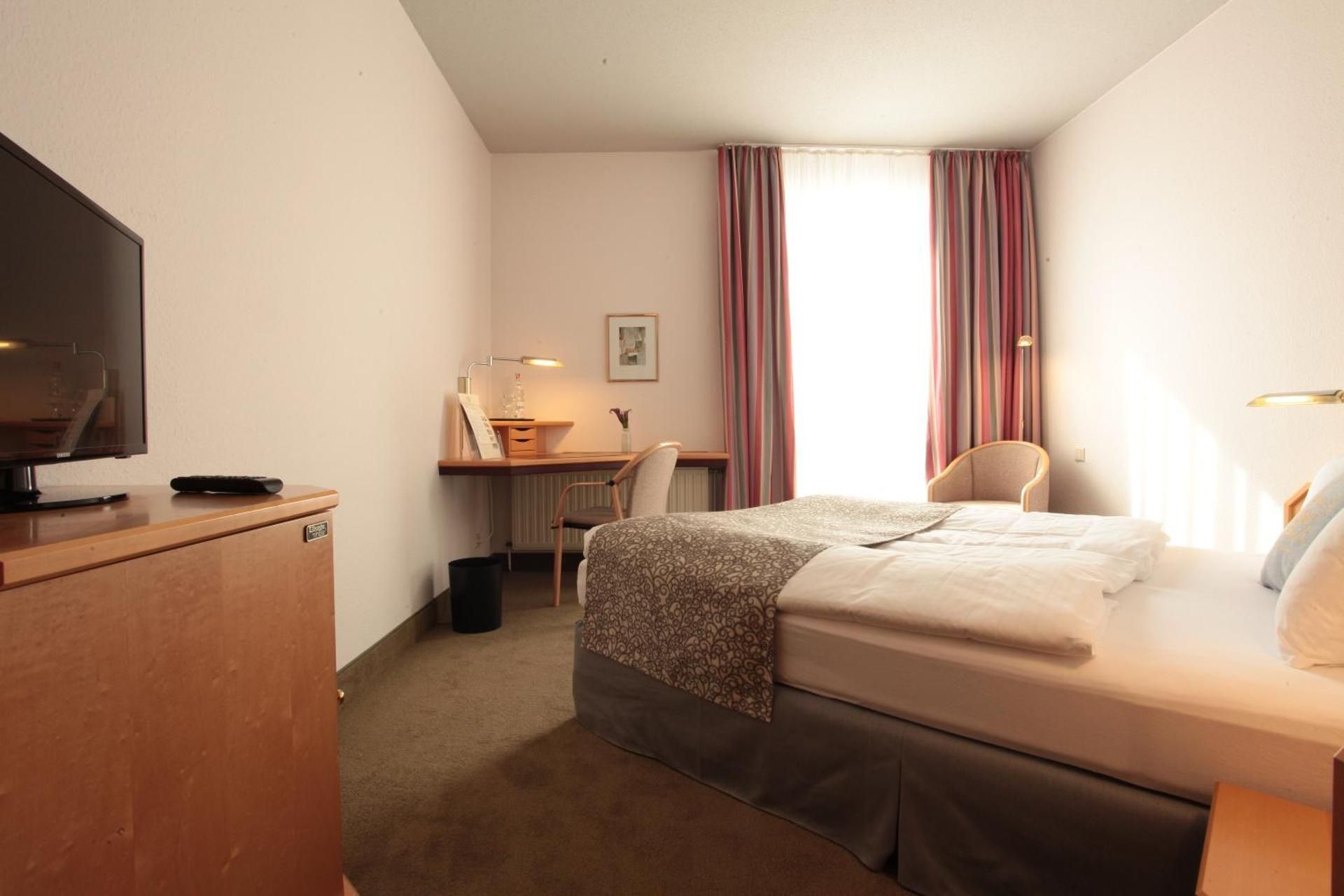 Classic Single Room