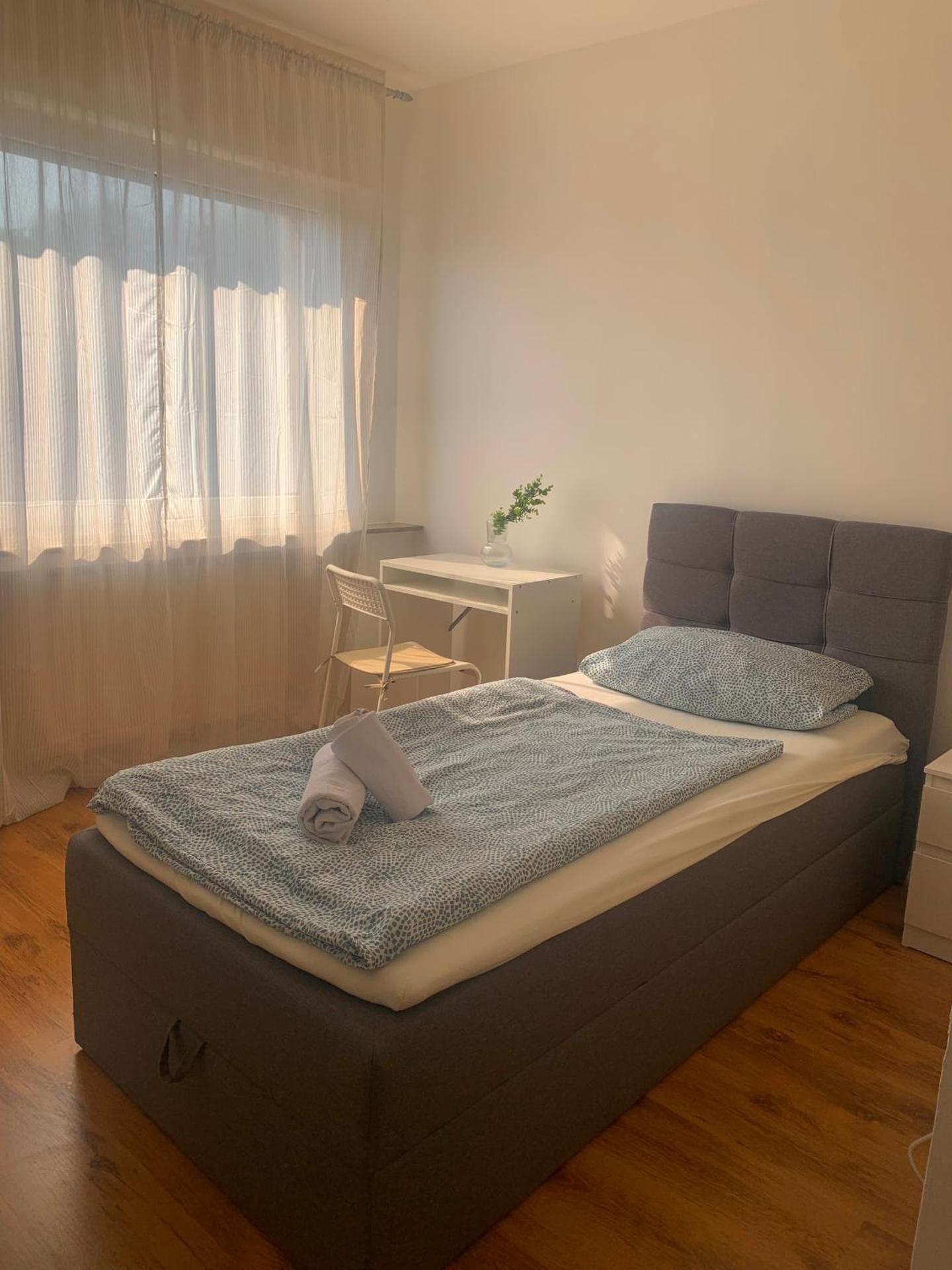 Single Room with Shared Toilet