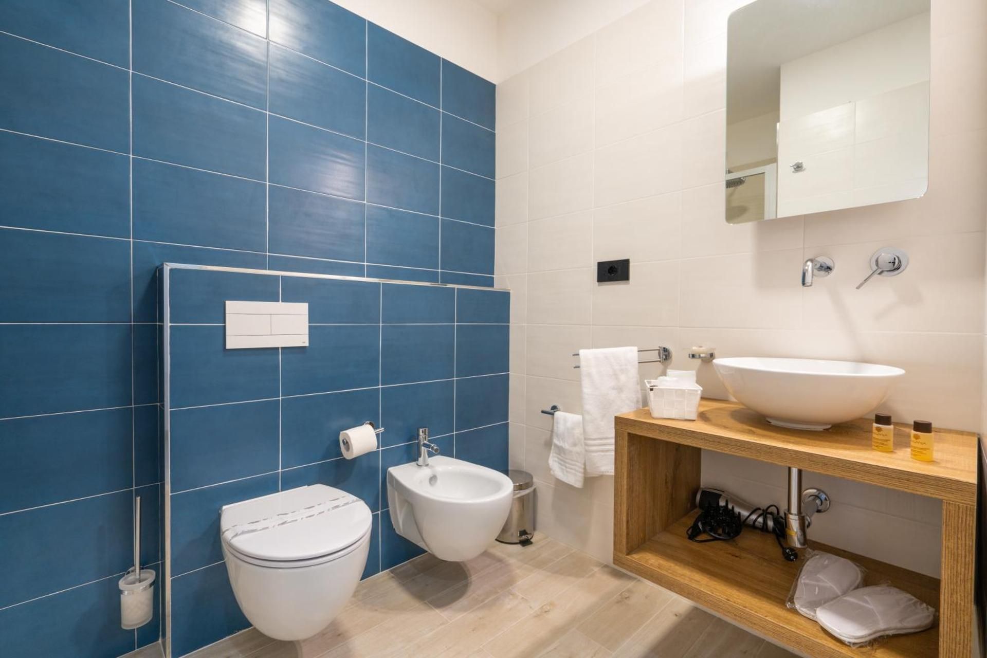 Double or Twin Room with Sea View