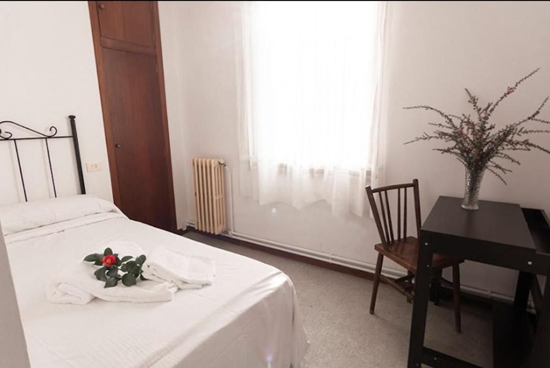 Single Room With Private Bathroom