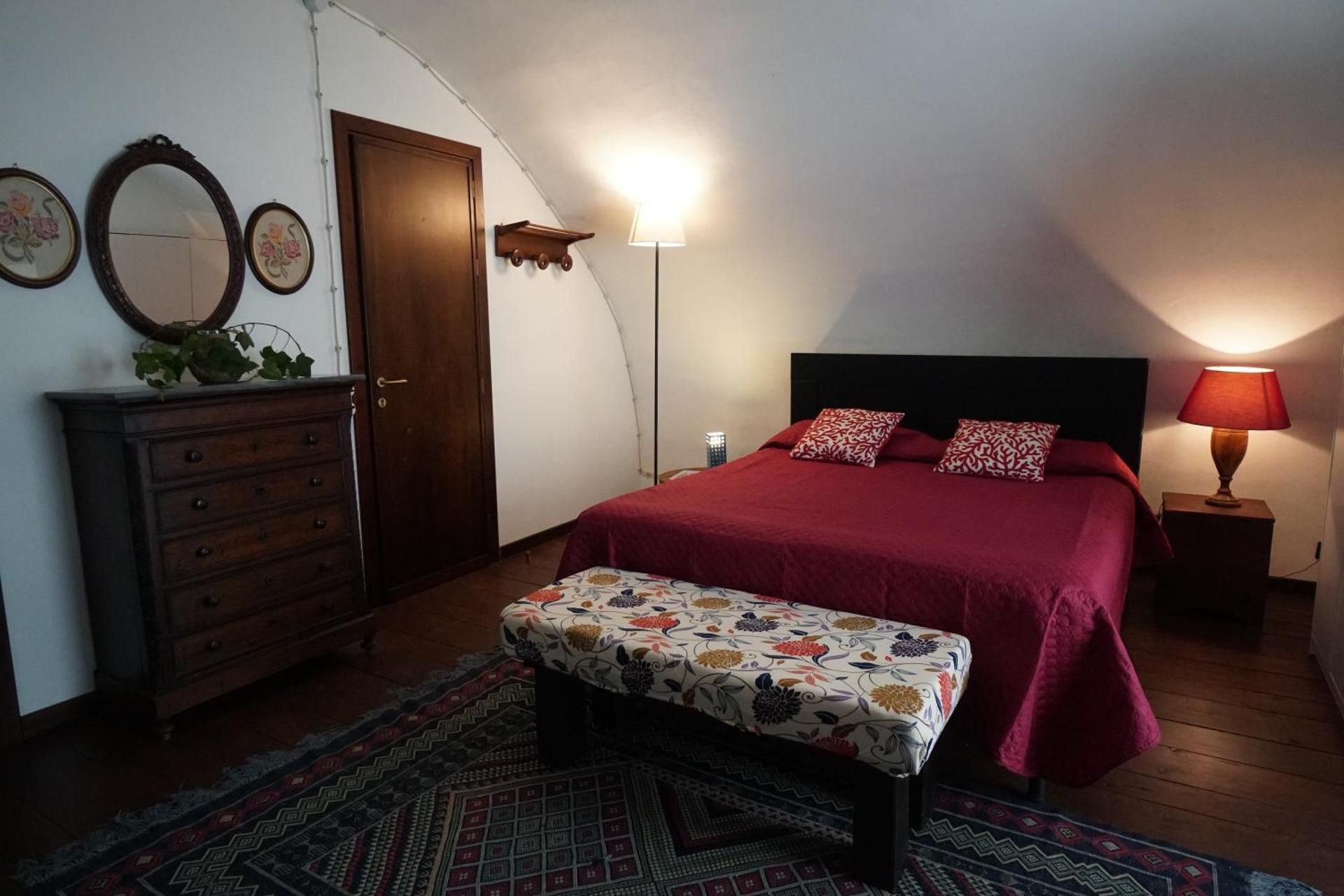 Deluxe Room (2 Adults + 1 Child)