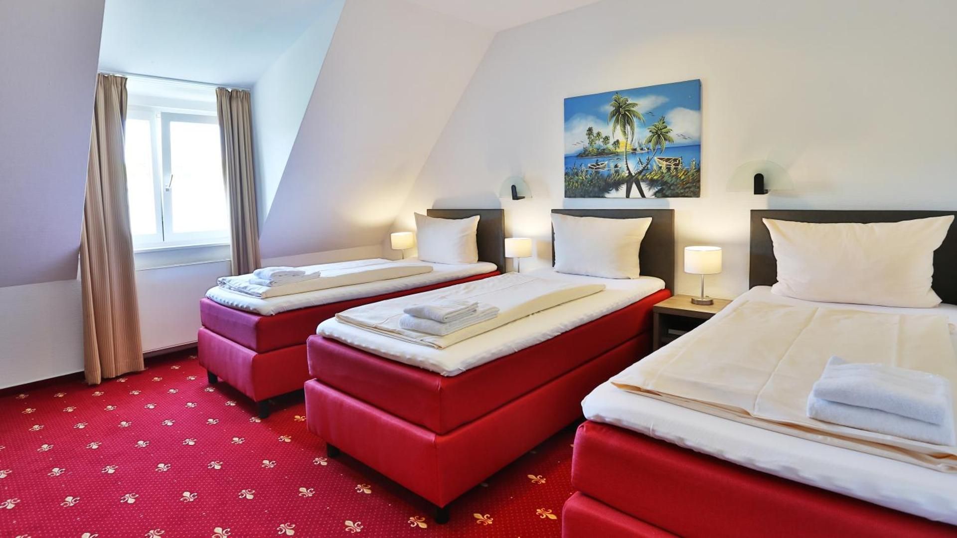 Triple Room