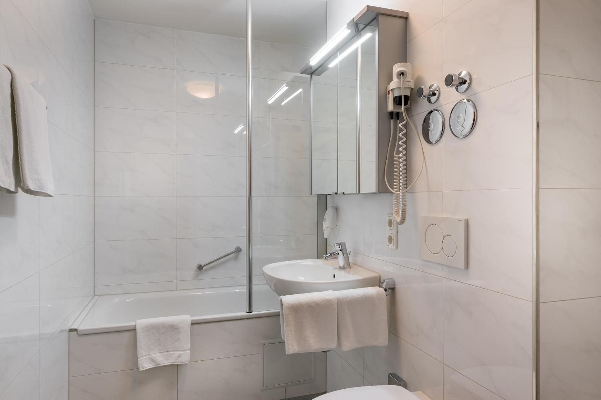 acora Karlsruhe Living the City Triple Room 3