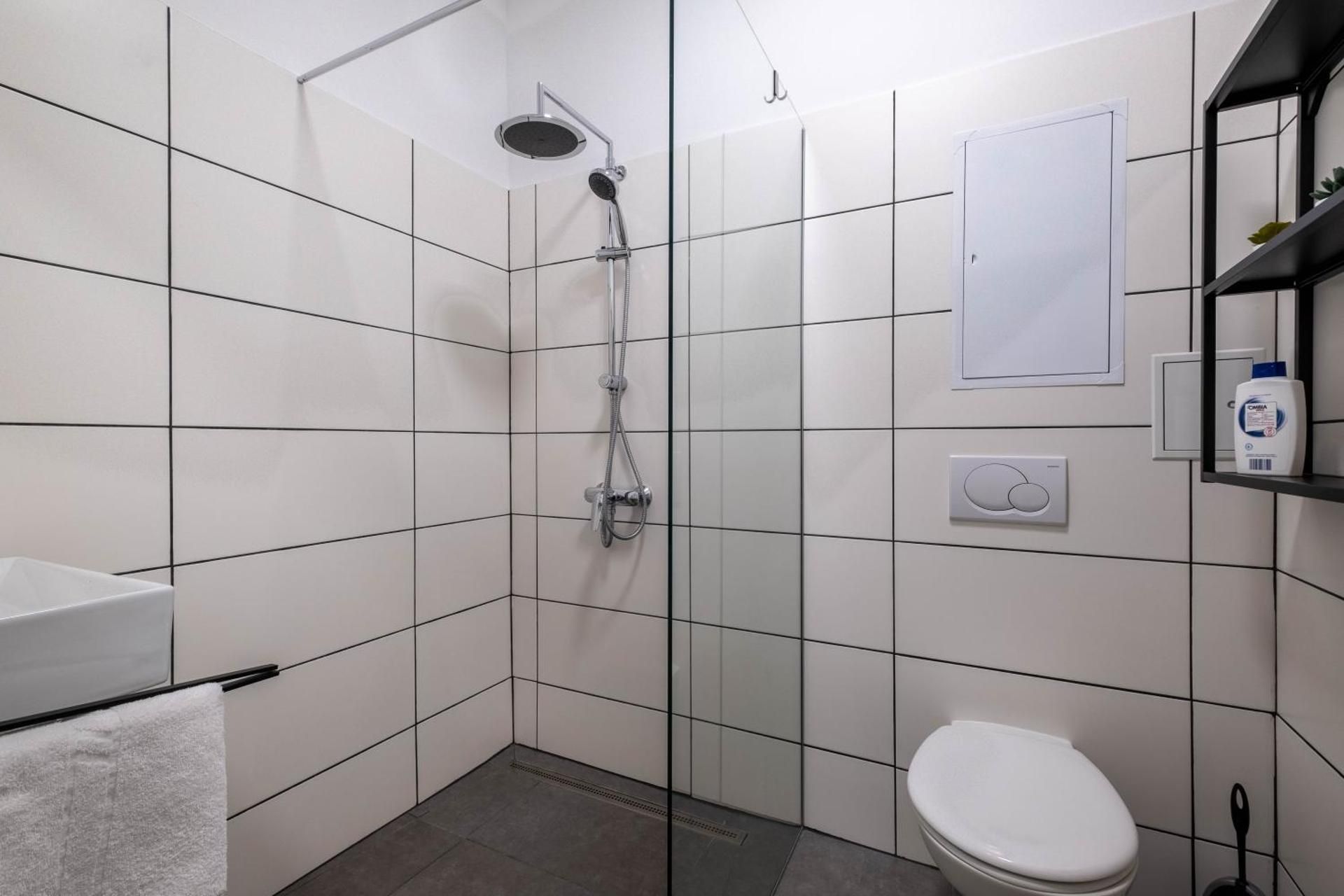 Budget Double Room with Shared Bathroom