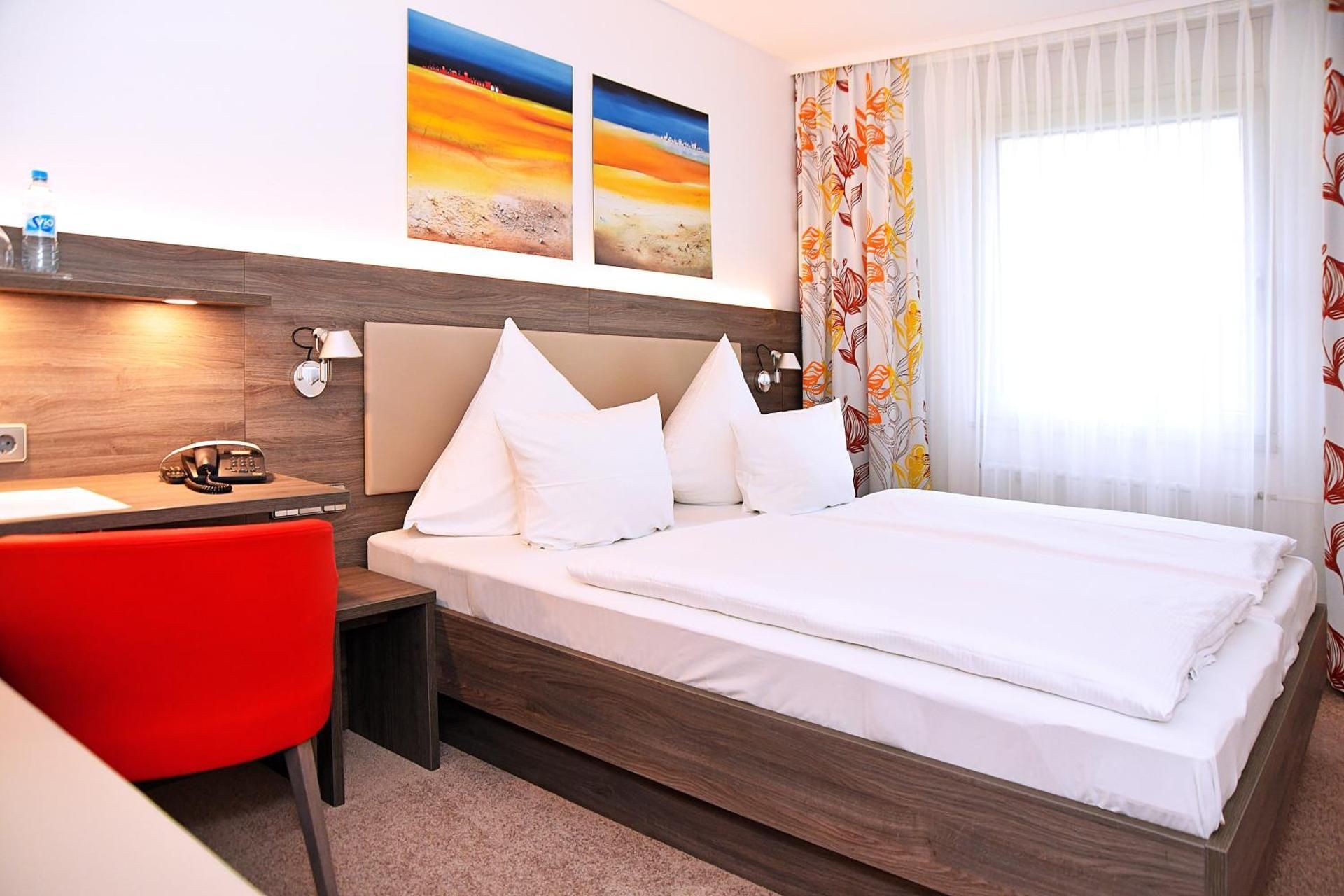 Double or Twin Room for Single Use