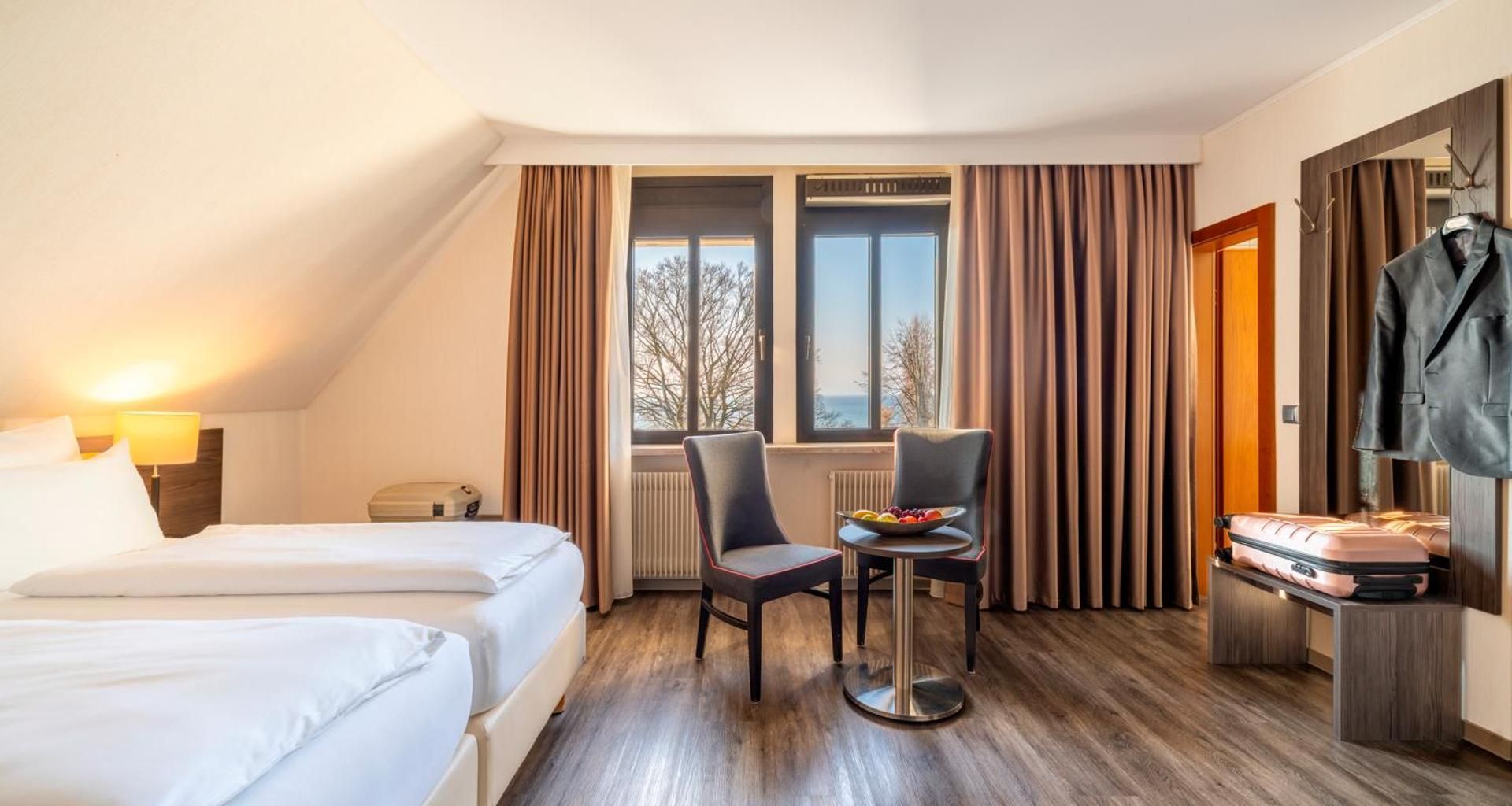 Comfort Double Room with Lake View