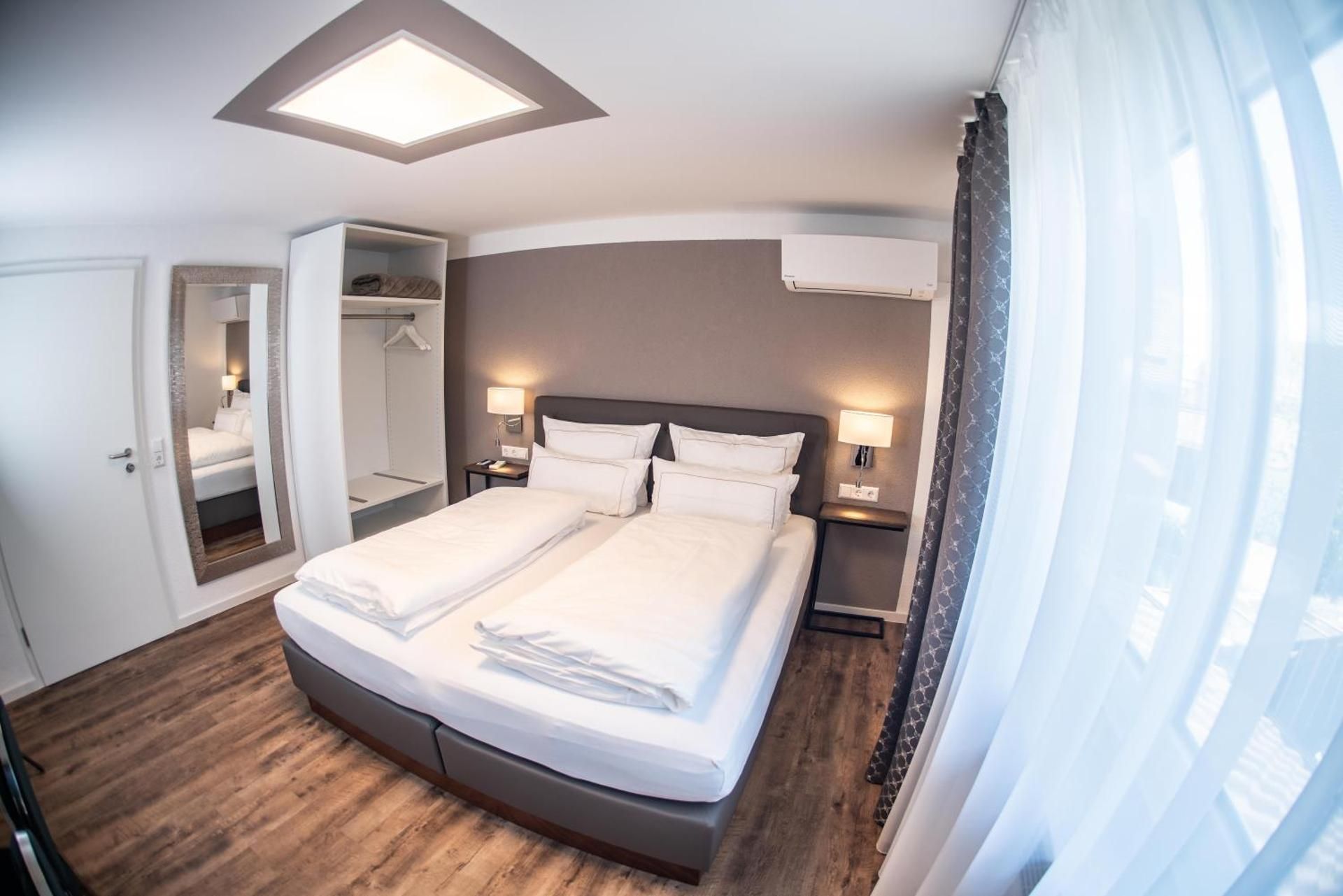 Deluxe Double Room (2 Adults)