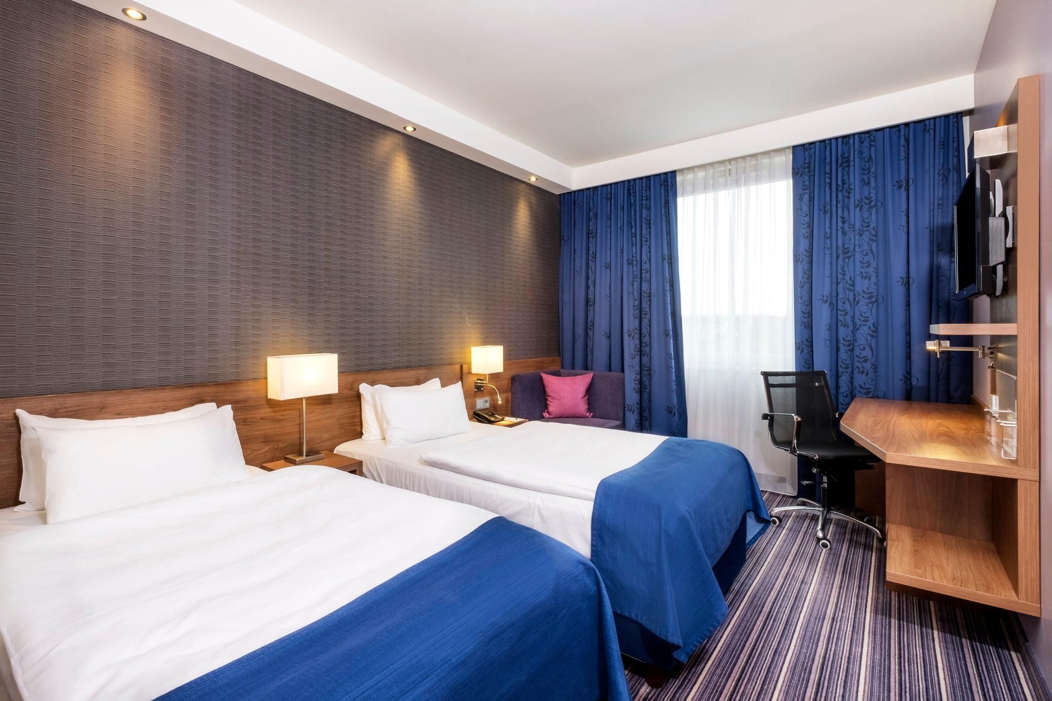 Holiday Inn Express Friedrichshafen By IHG 2 Single Beds Standard 2