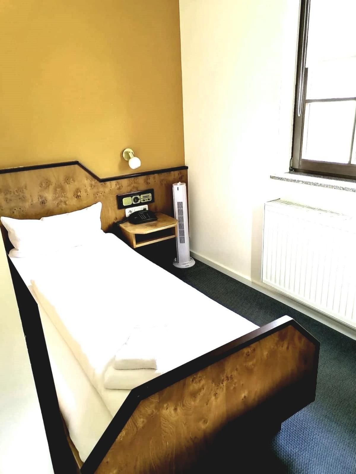 Budget Single Room