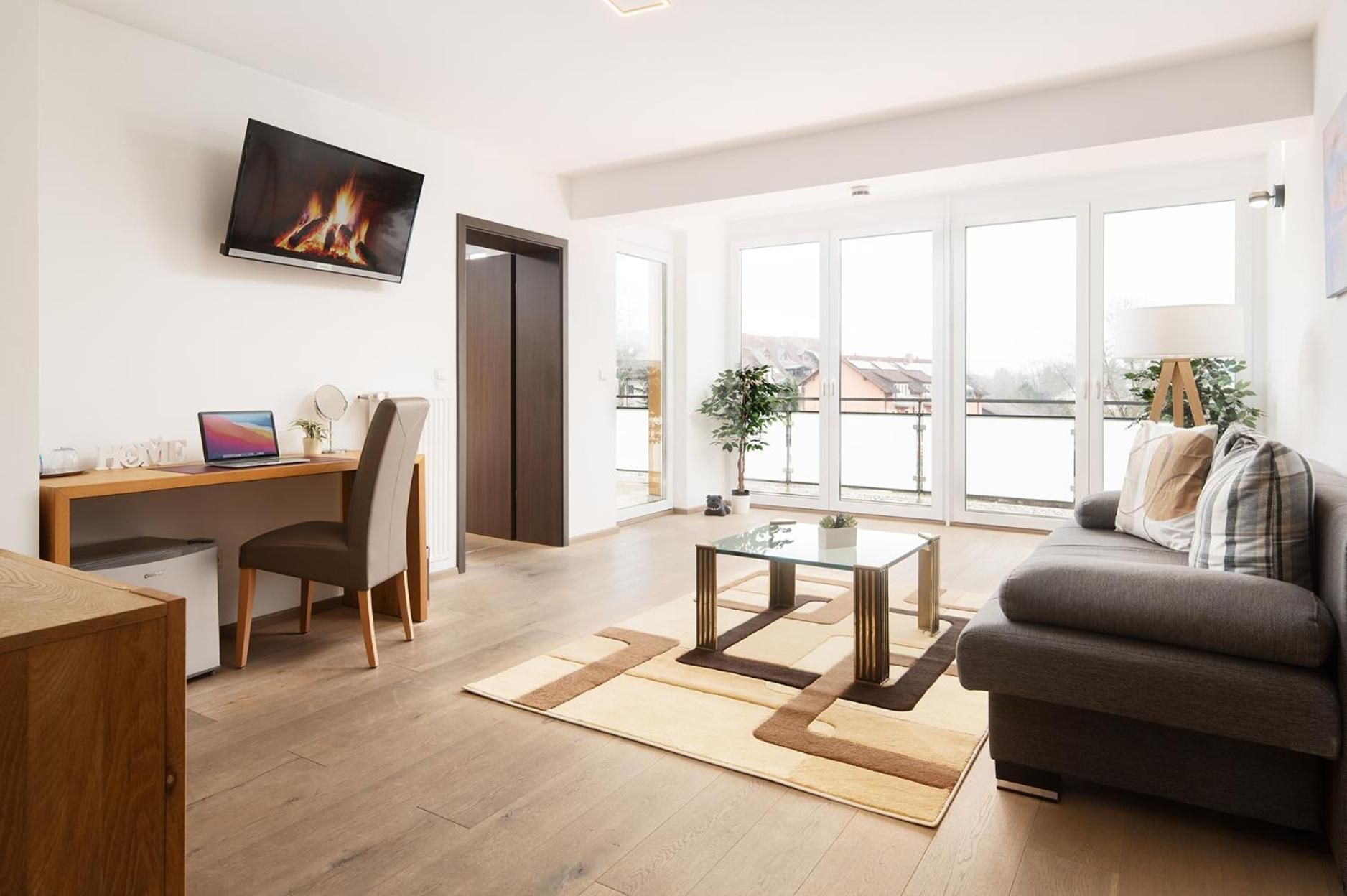 Standard Double Suite