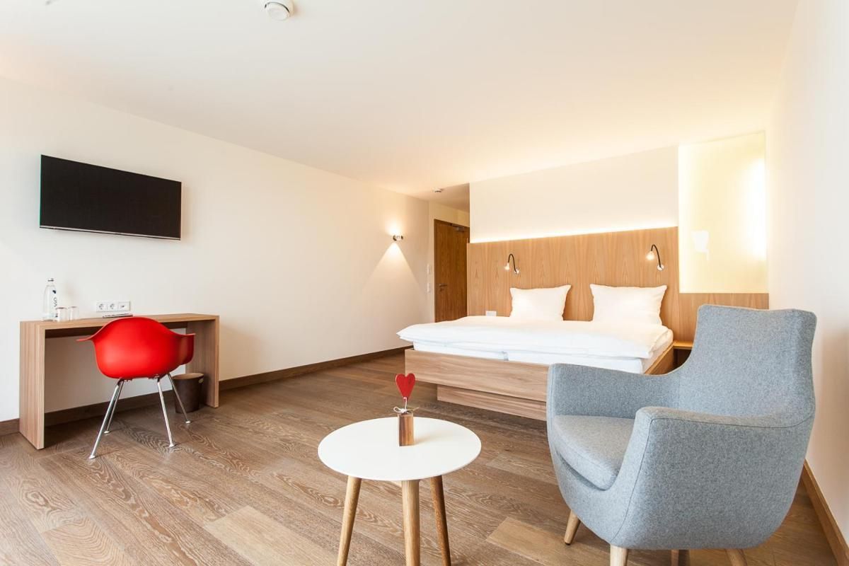 Deluxe Double Room with Balcony