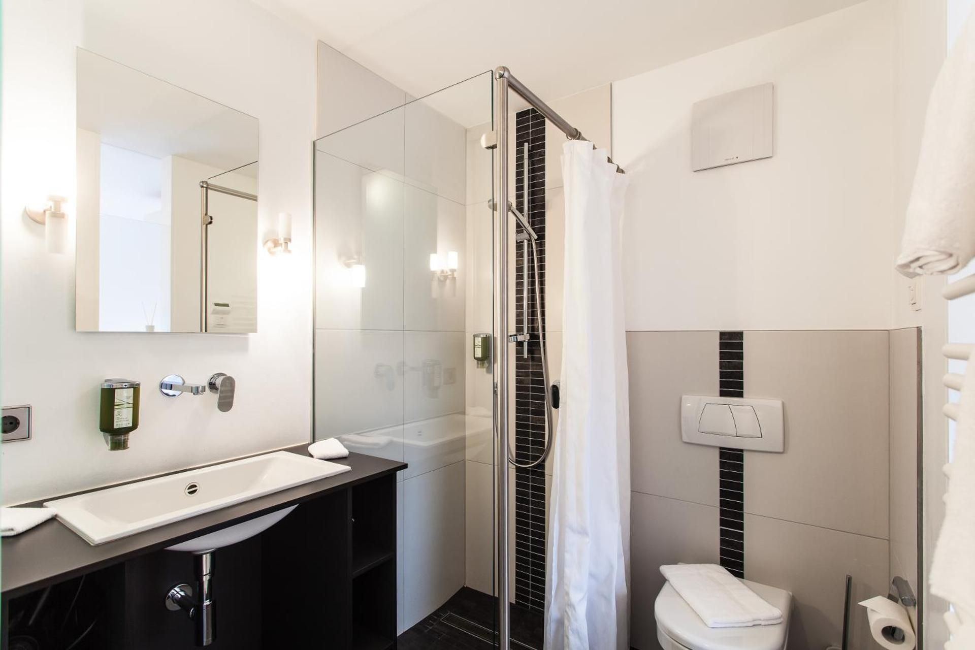 Double or Twin Room with Balcony