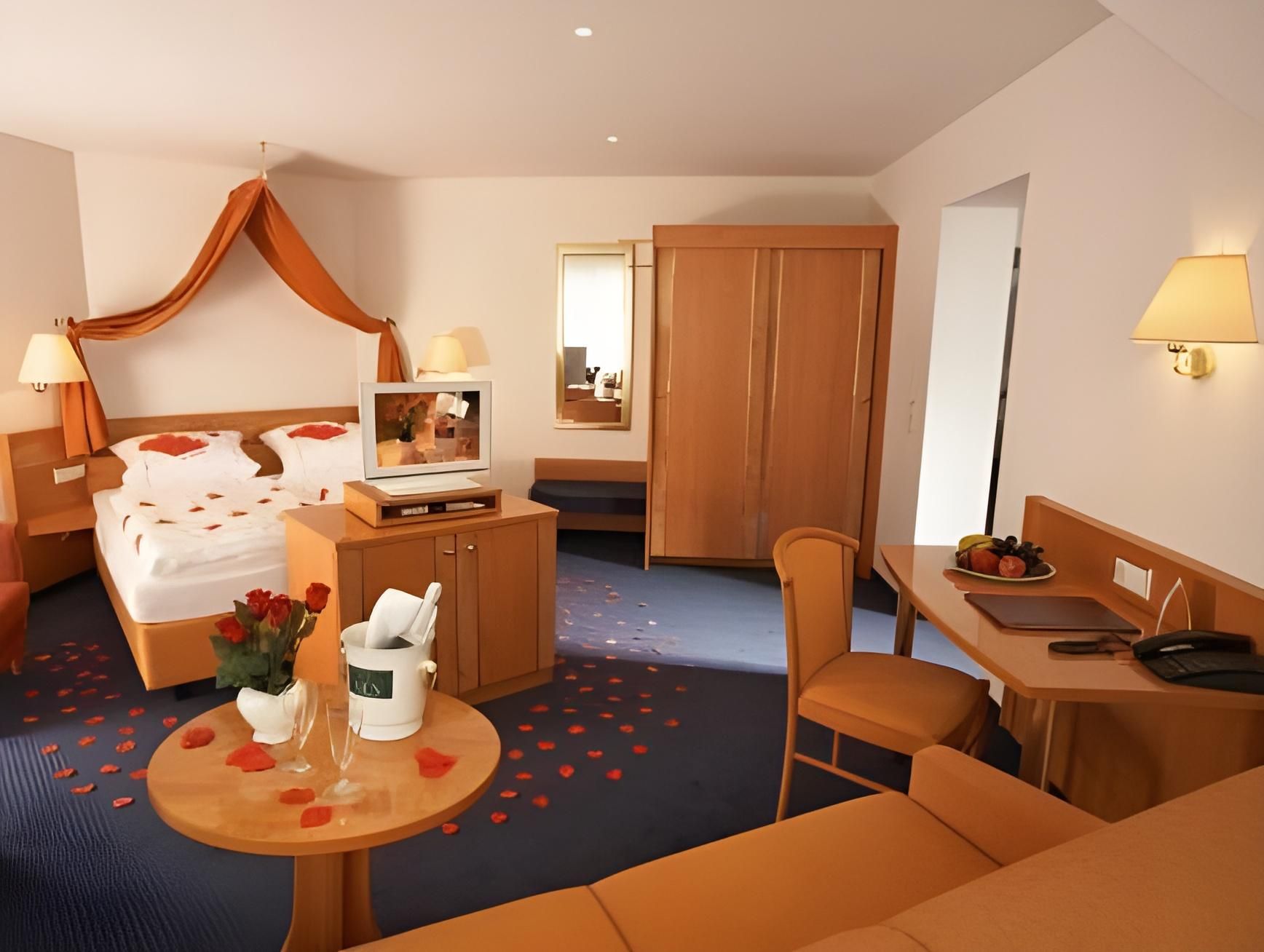 Junior Suite with Balcony