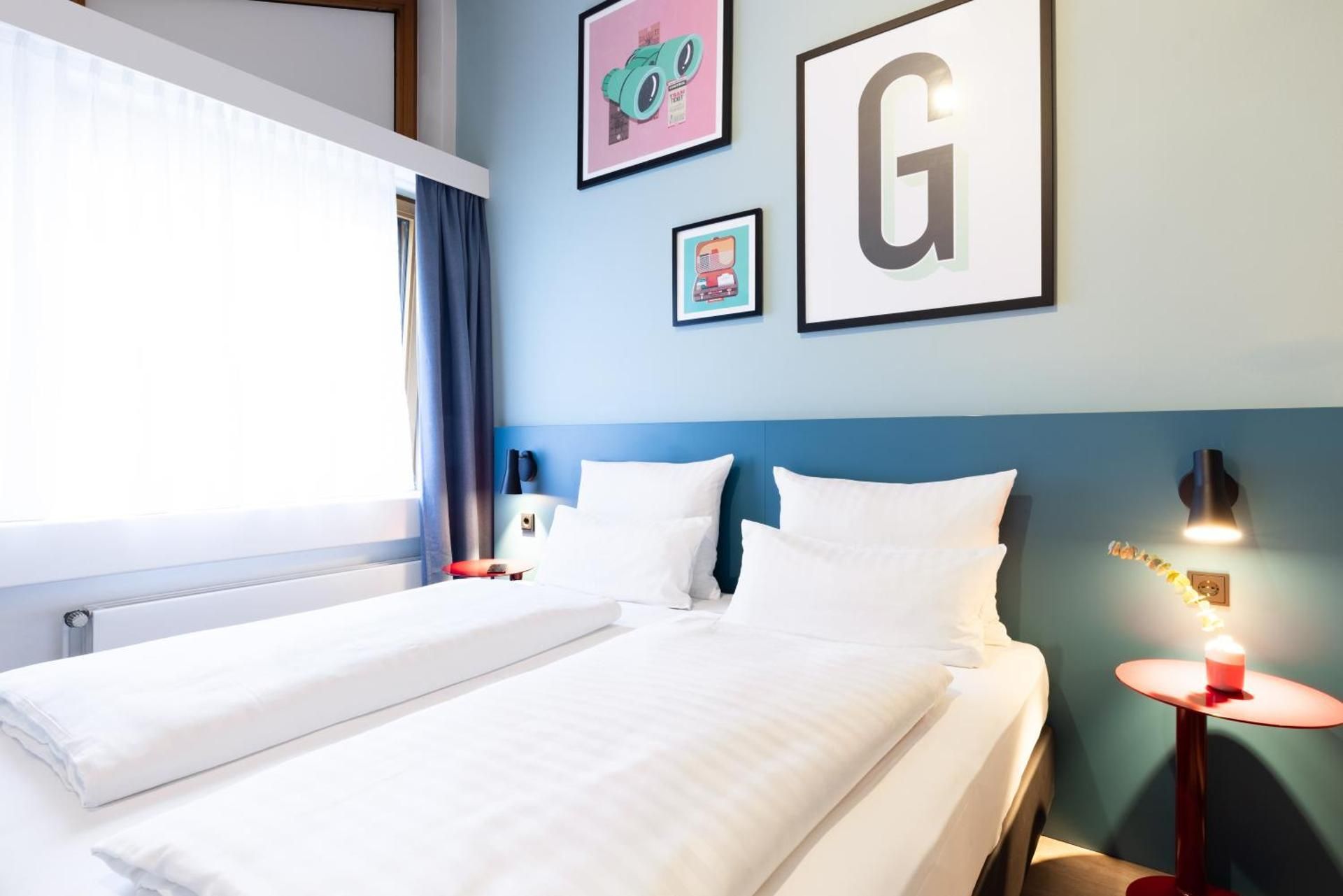 Standard Queen Loft