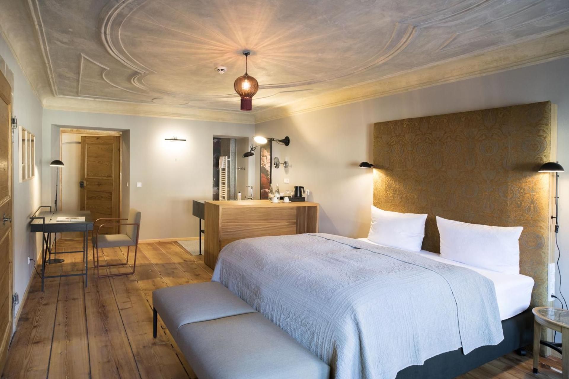 Superior “En Suite” L Marktblick
