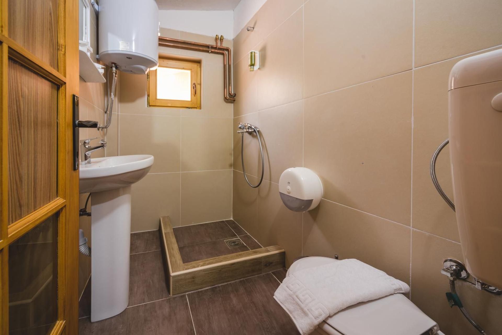 Triple Room with Private Bathroom