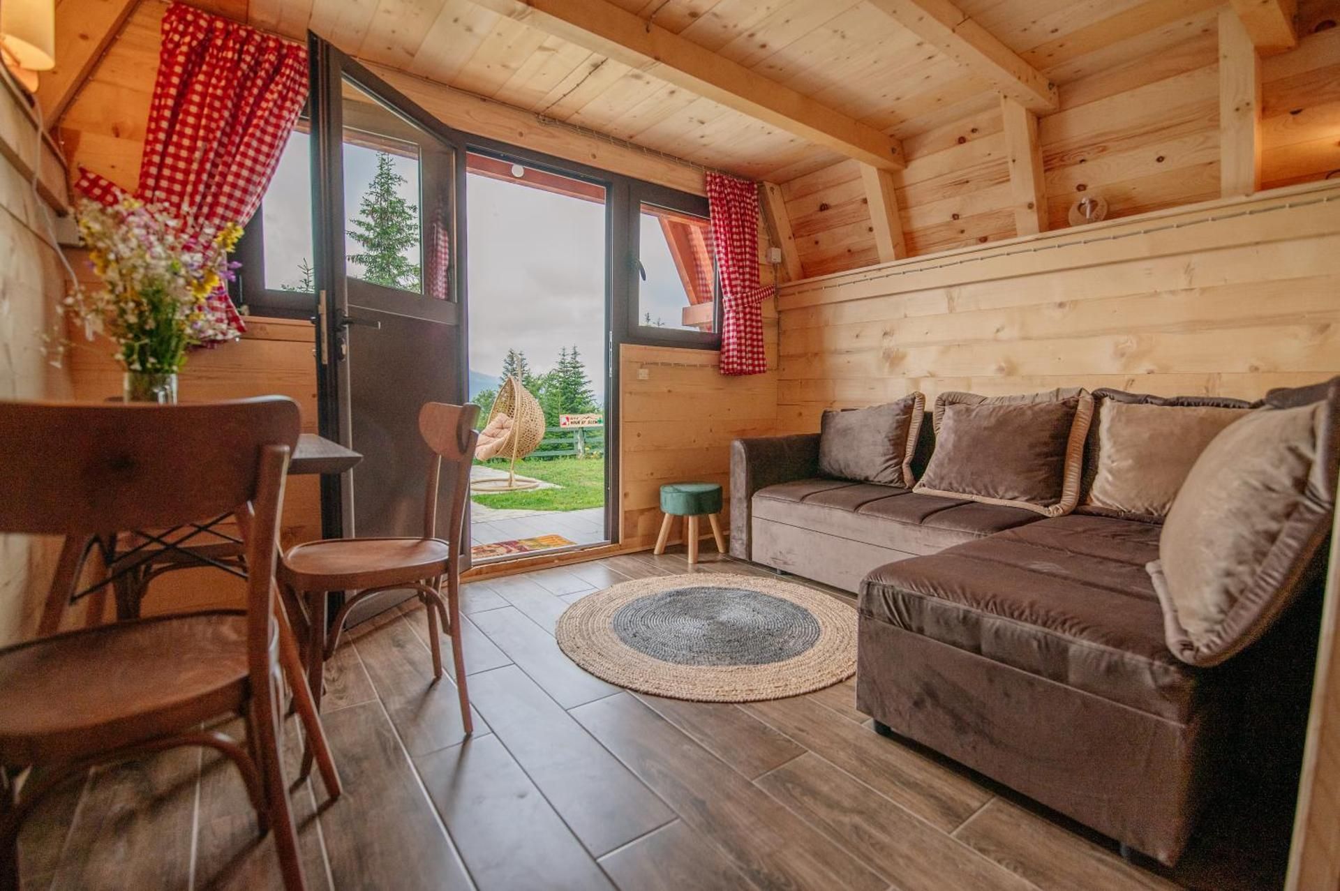 Deluxe Bungalow