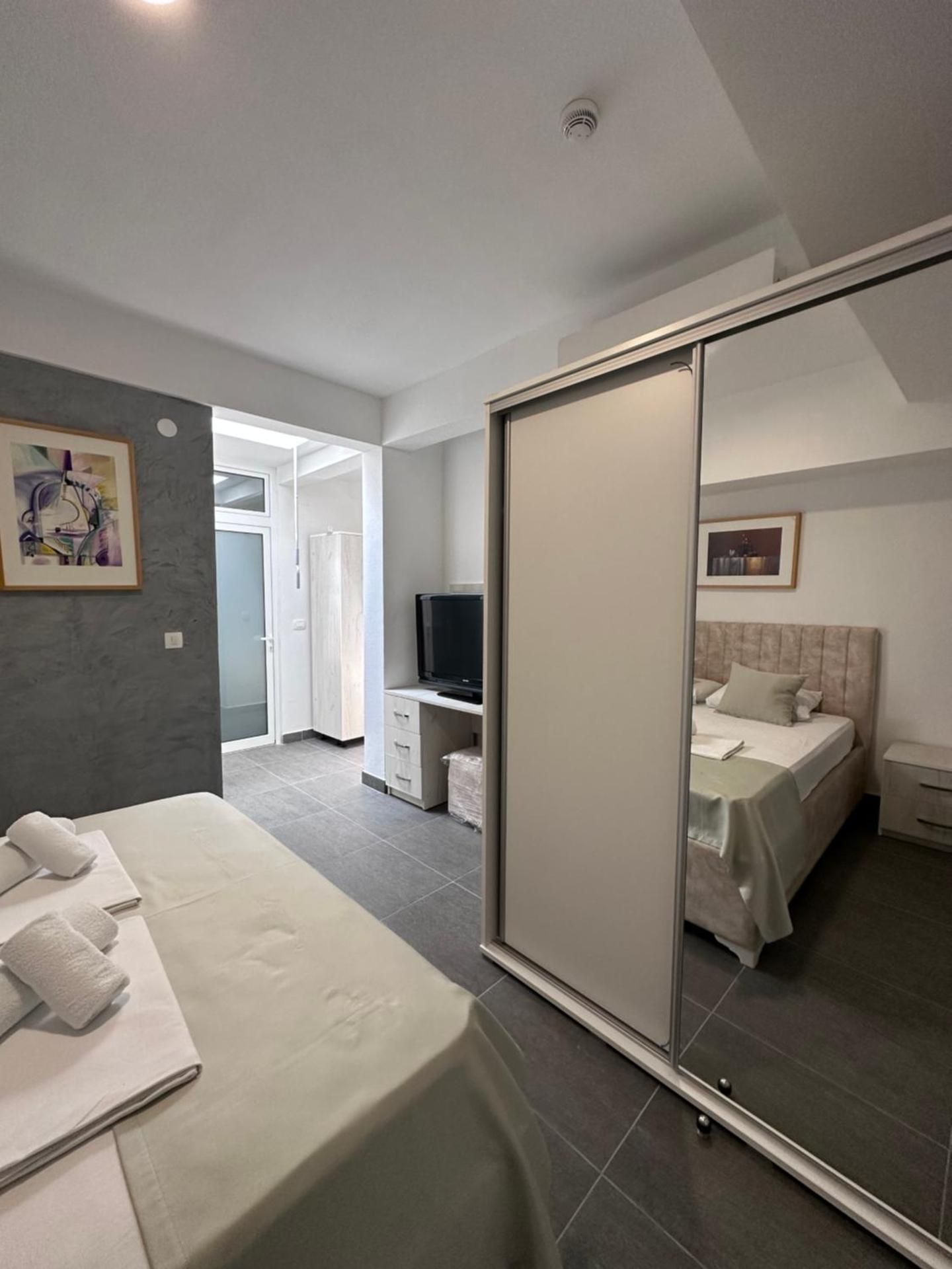 Family Double Room in Basement 