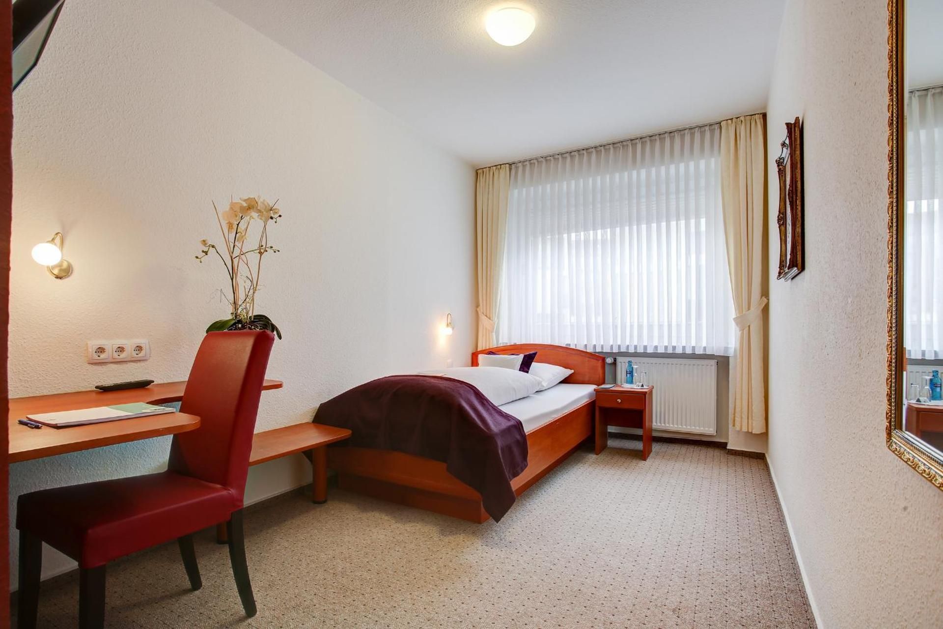 Single Standard Room