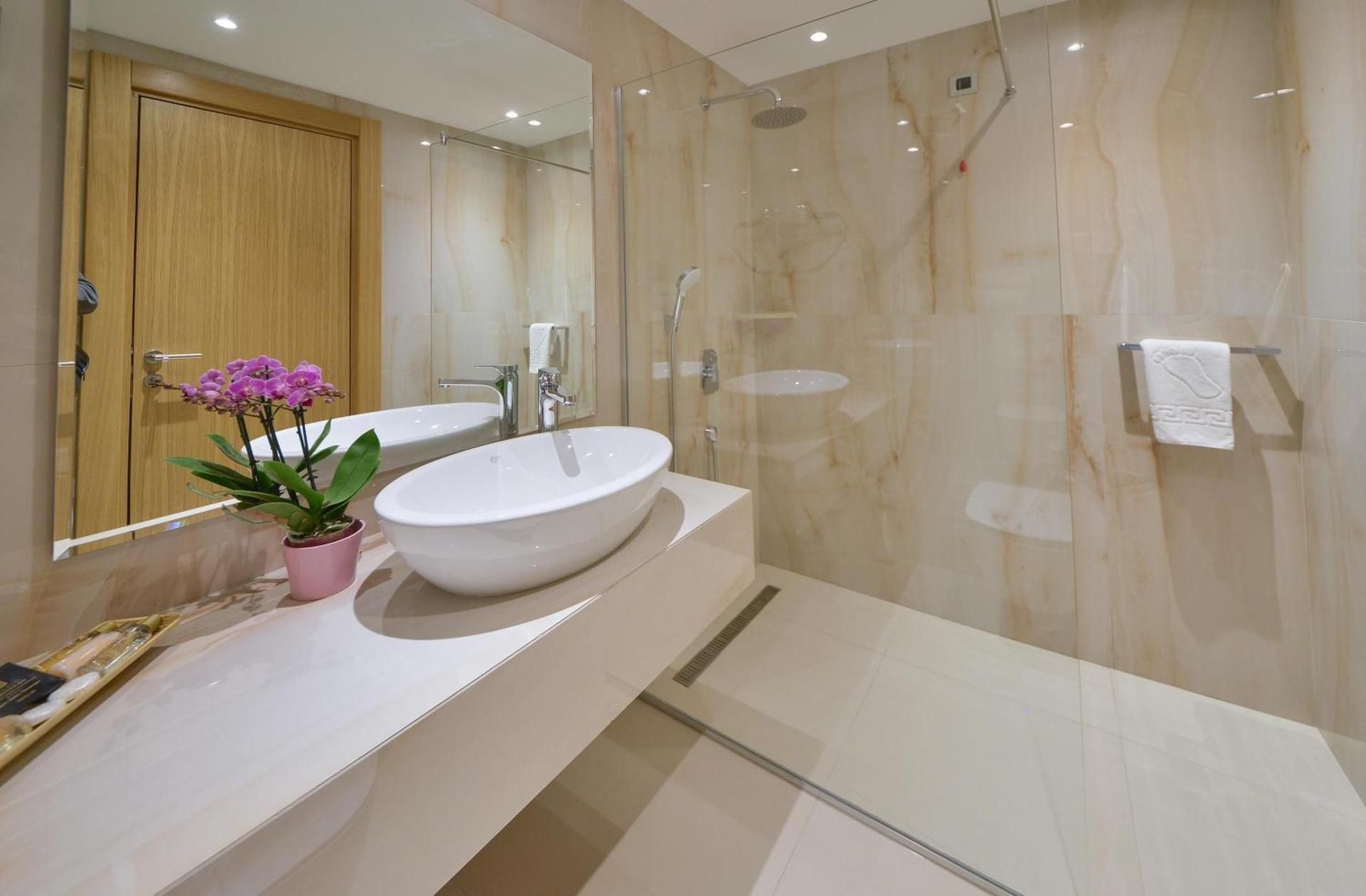 Mediteran Hotel & Resort Superior Double Room 3