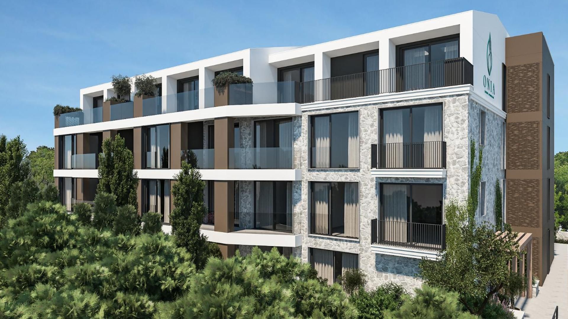 Onia Luxury